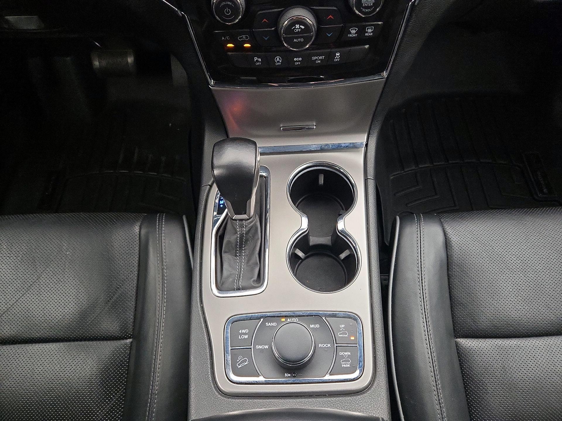 Thumbnail: 2021 Jeep Grand Cherokee - 16