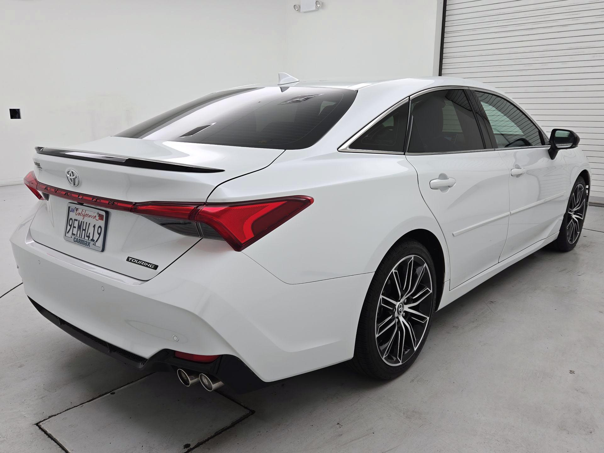 Thumbnail: 2019 Toyota Avalon - 5