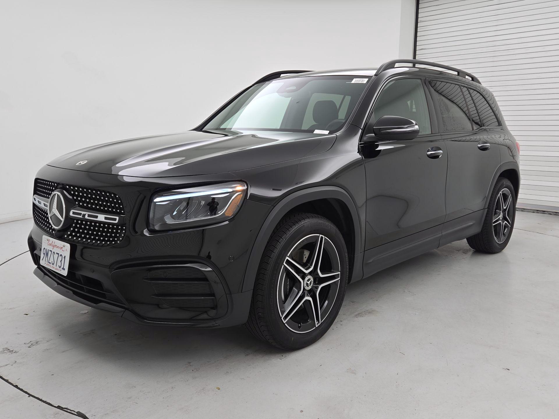 Thumbnail: 2024 Mercedes-Benz GLB - 3