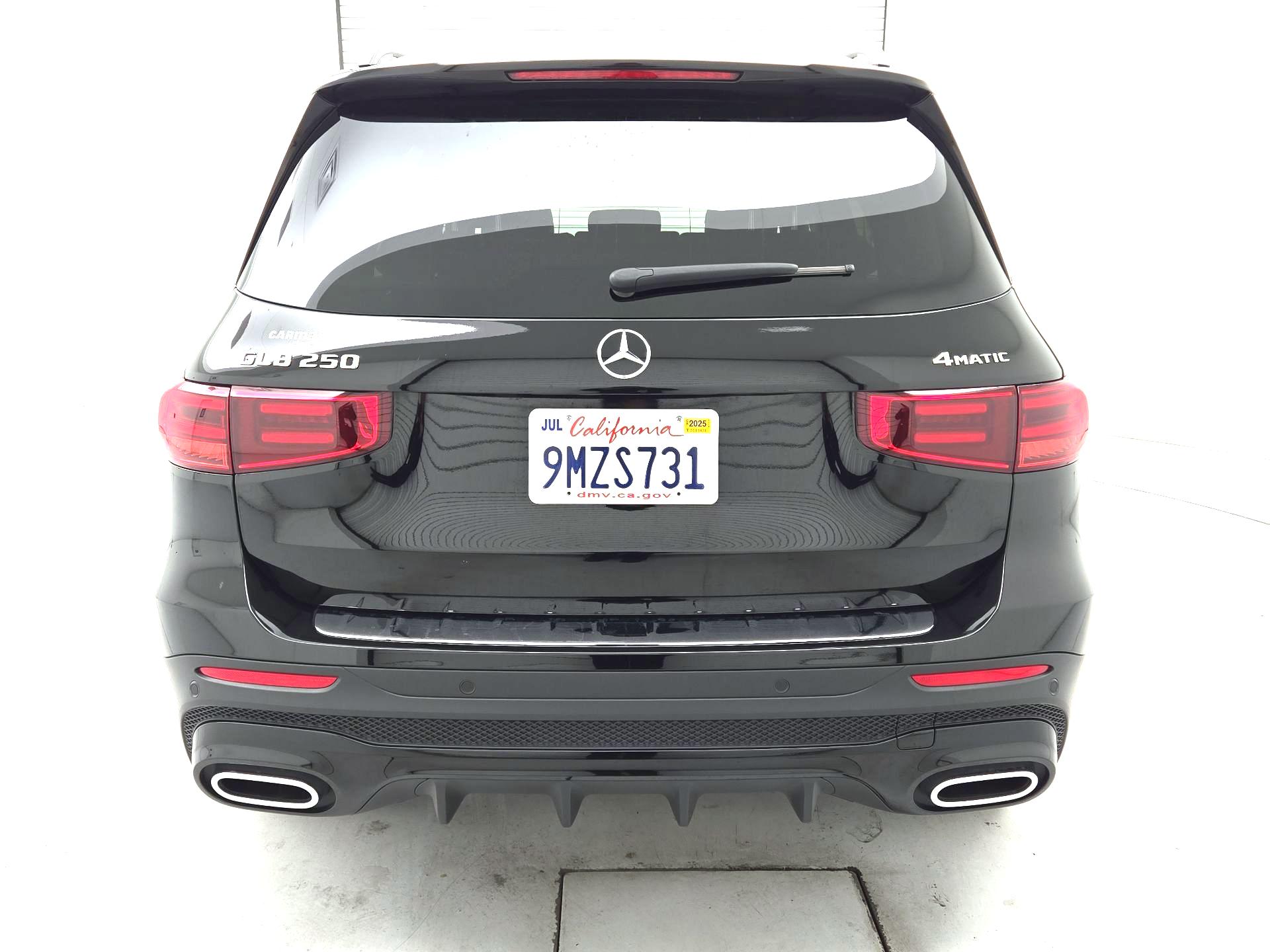 Thumbnail: 2024 Mercedes-Benz GLB - 6
