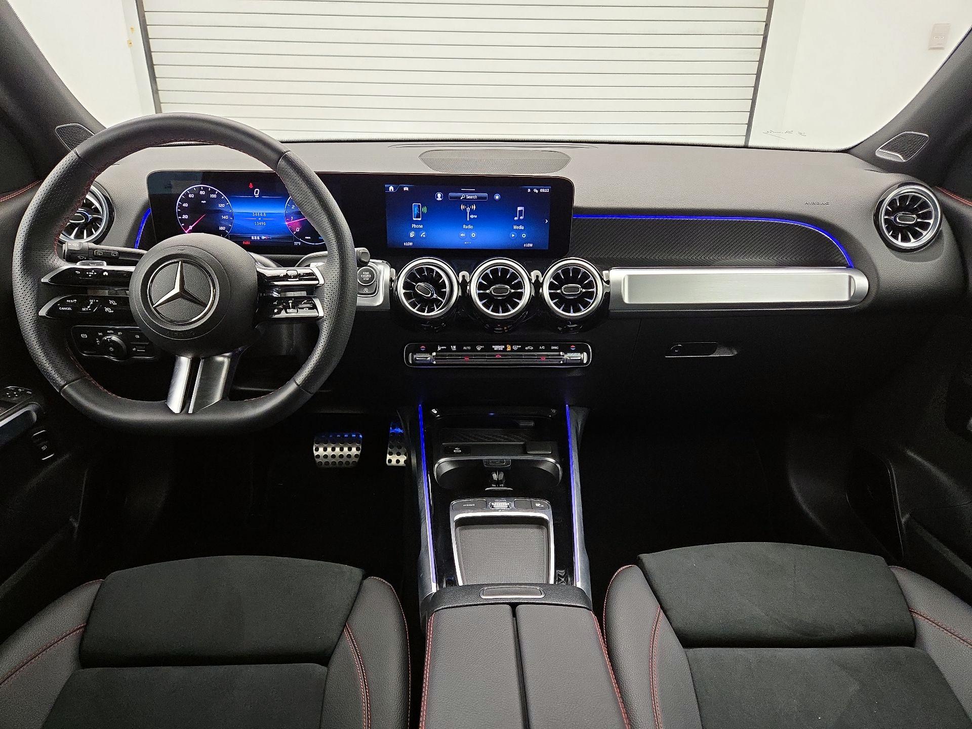 Thumbnail: 2024 Mercedes-Benz GLB - 8