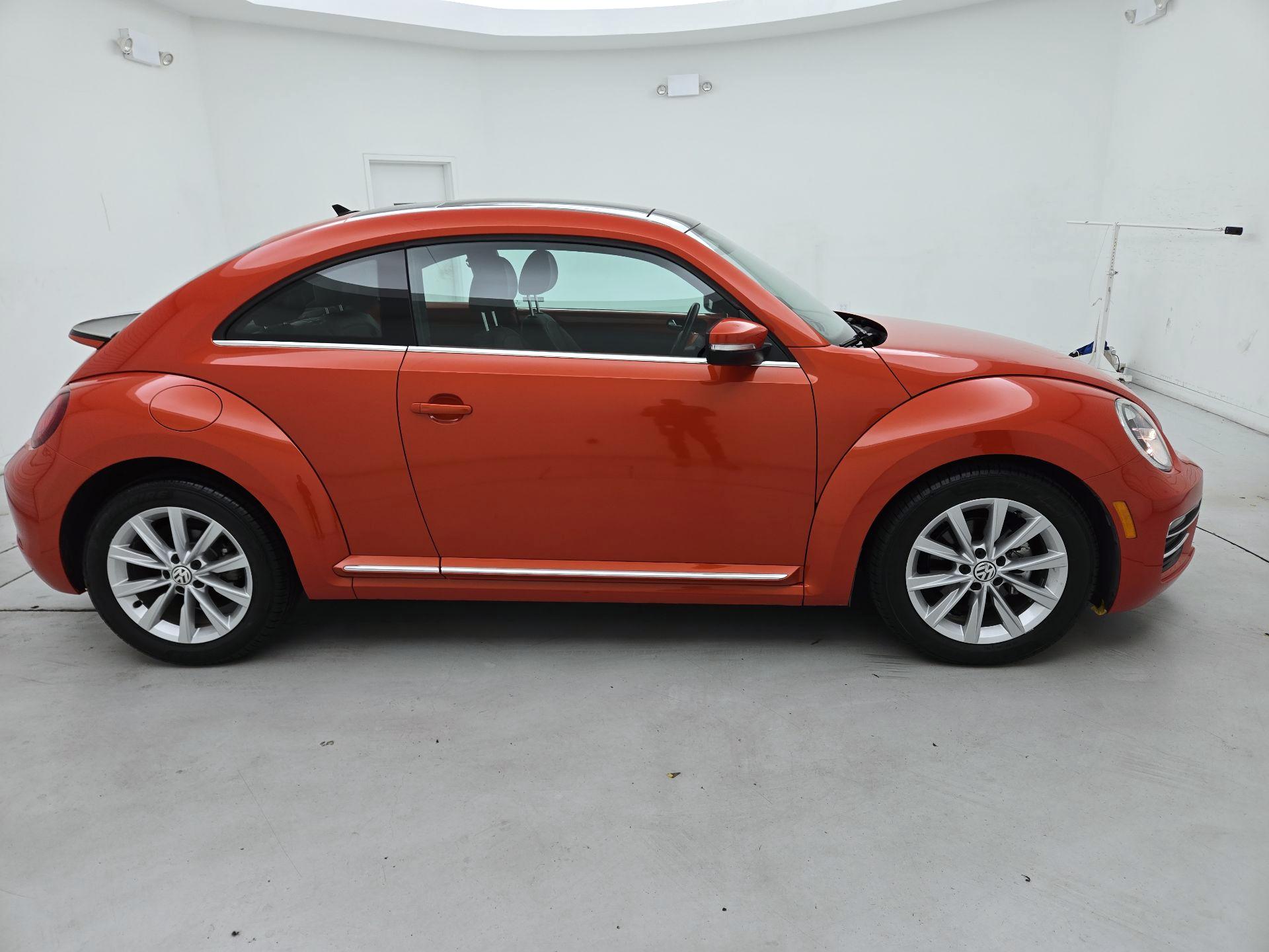 Thumbnail: 2019 Volkswagen Beetle - 4