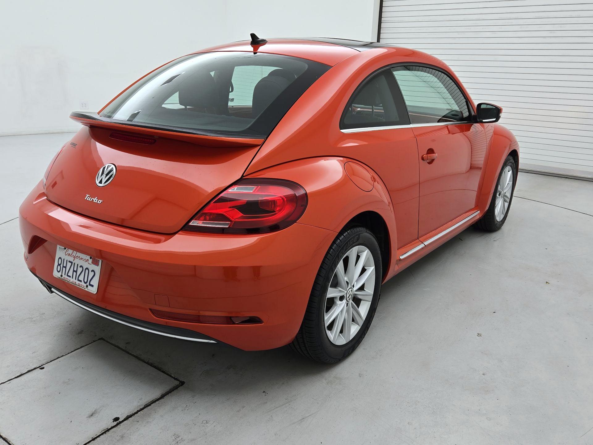Thumbnail: 2019 Volkswagen Beetle - 5