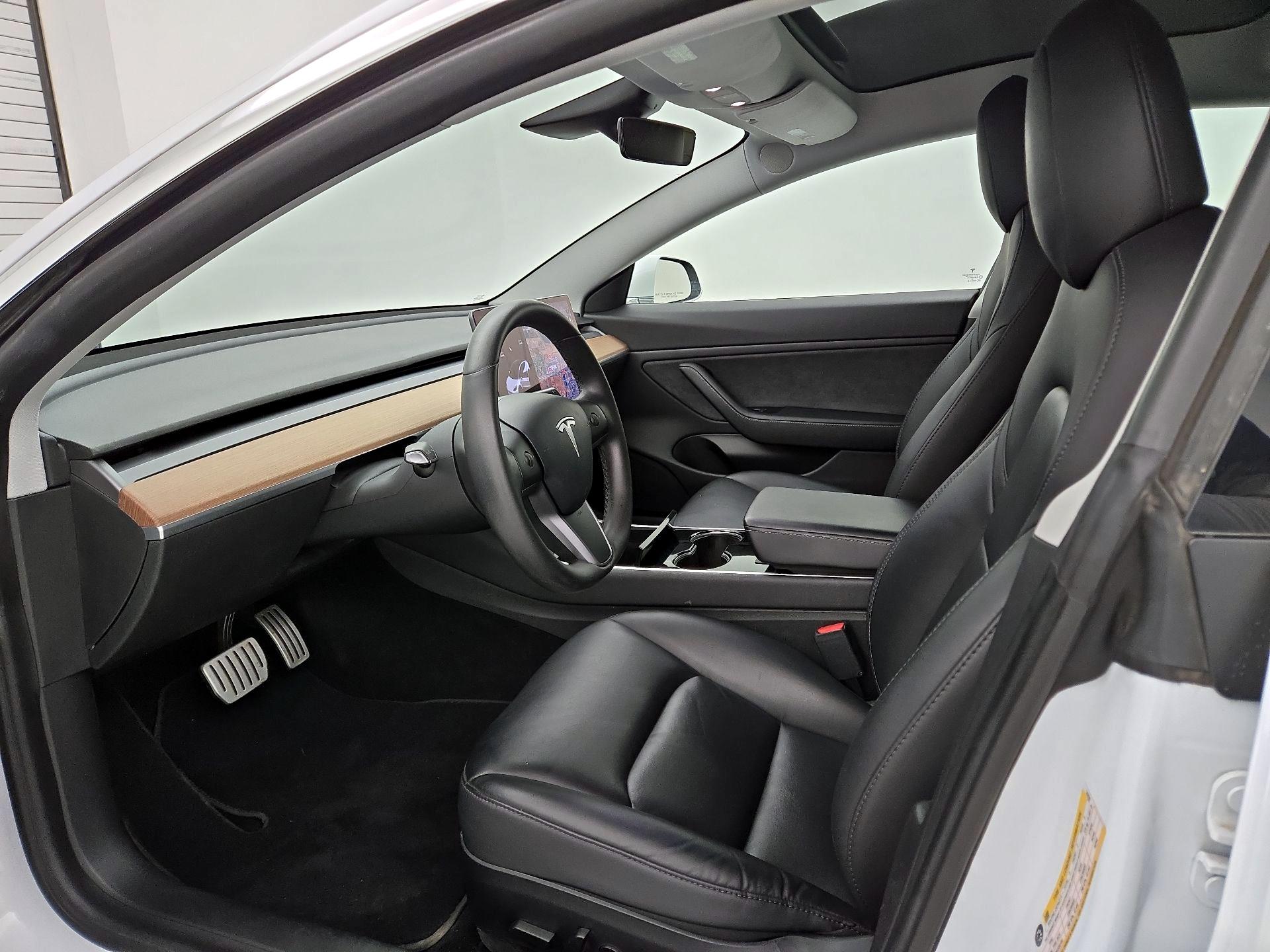Thumbnail: 2020 Tesla Model 3 - 9