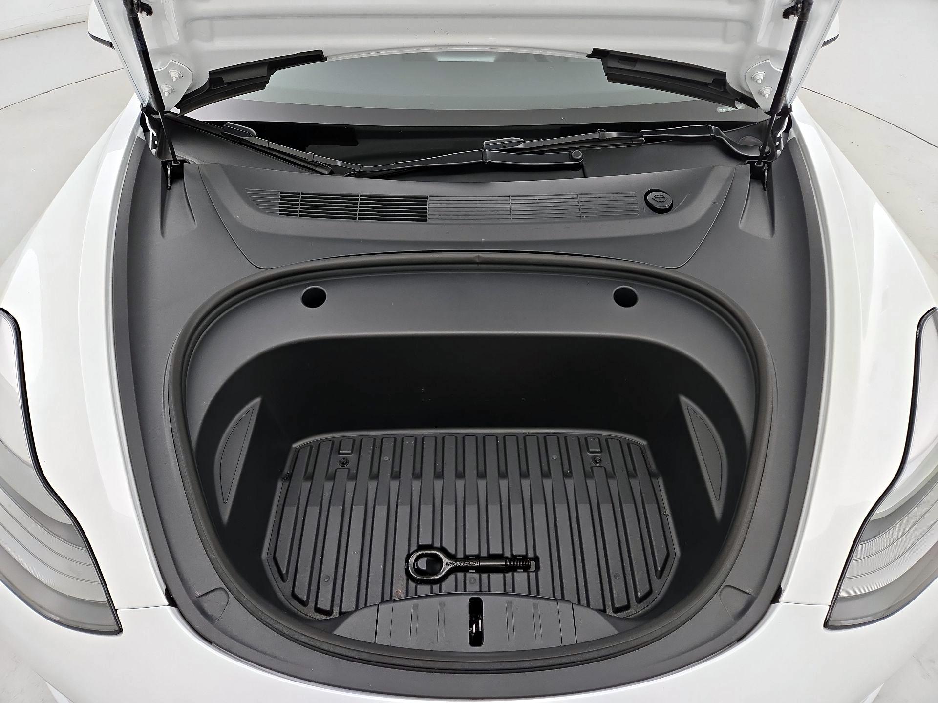 Thumbnail: 2022 Tesla Model 3 - 19