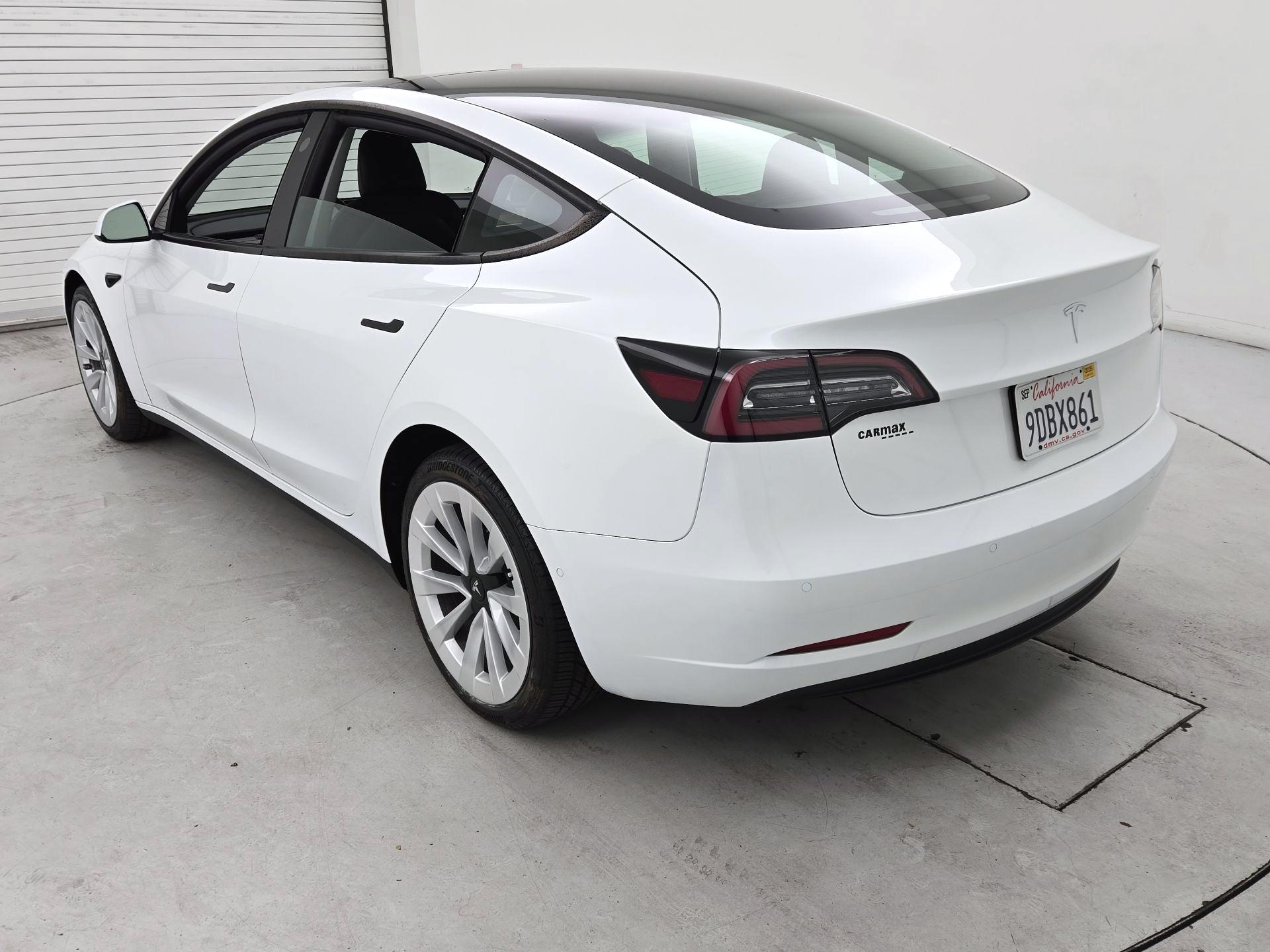 Thumbnail: 2022 Tesla Model 3 - 7