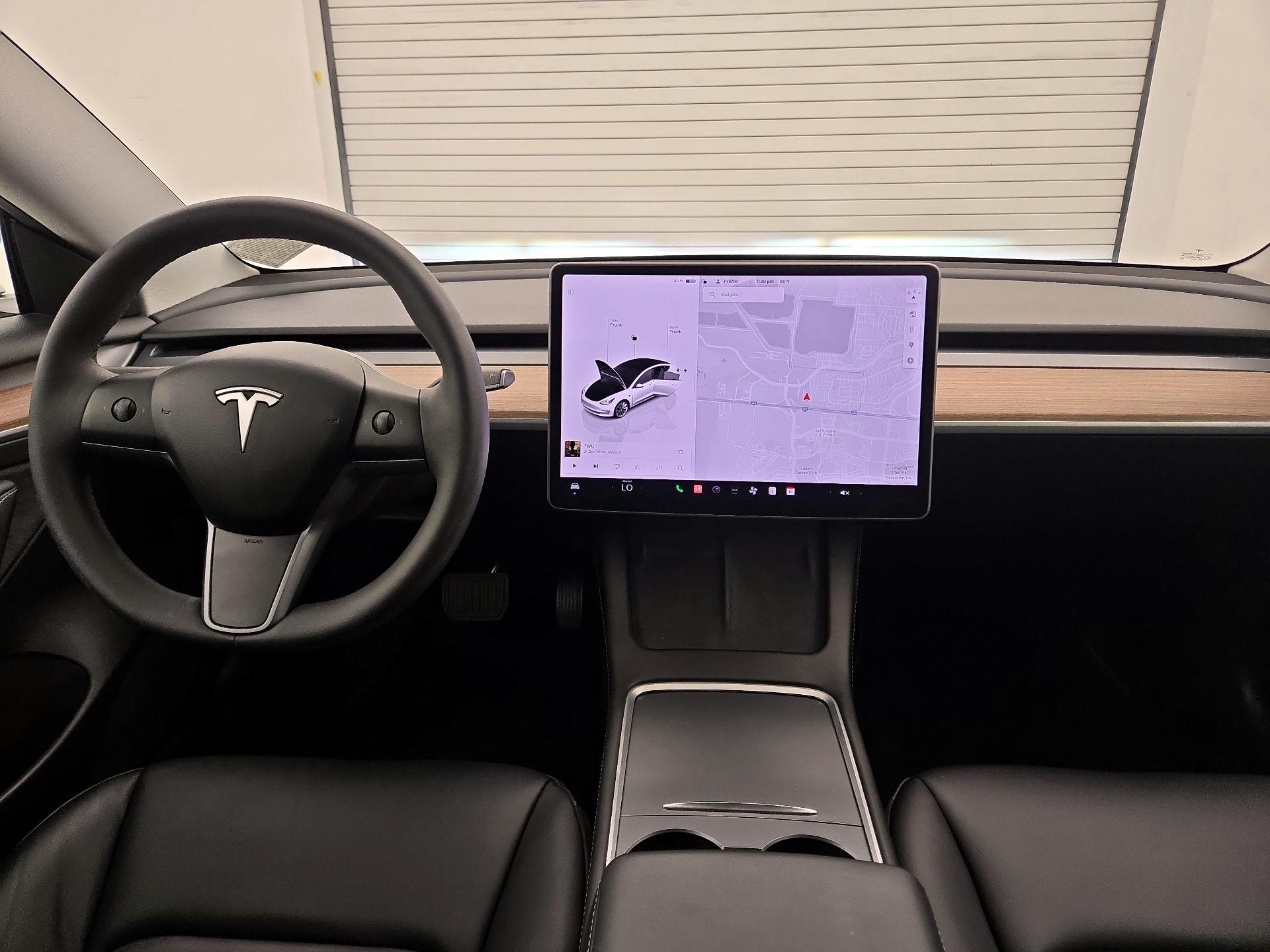 Thumbnail: 2022 Tesla Model 3 - 8