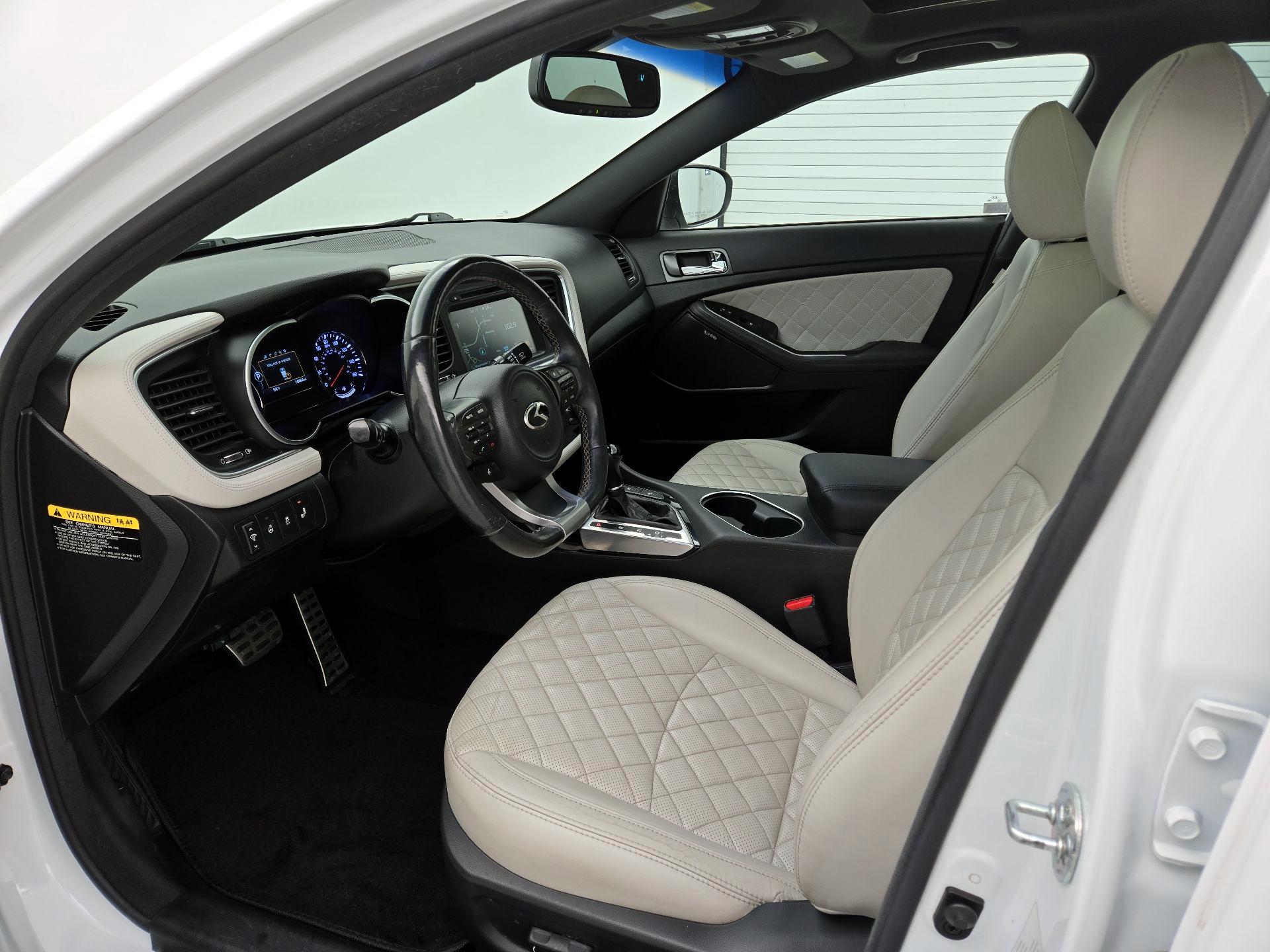 Thumbnail: 2015 Kia Optima - 11