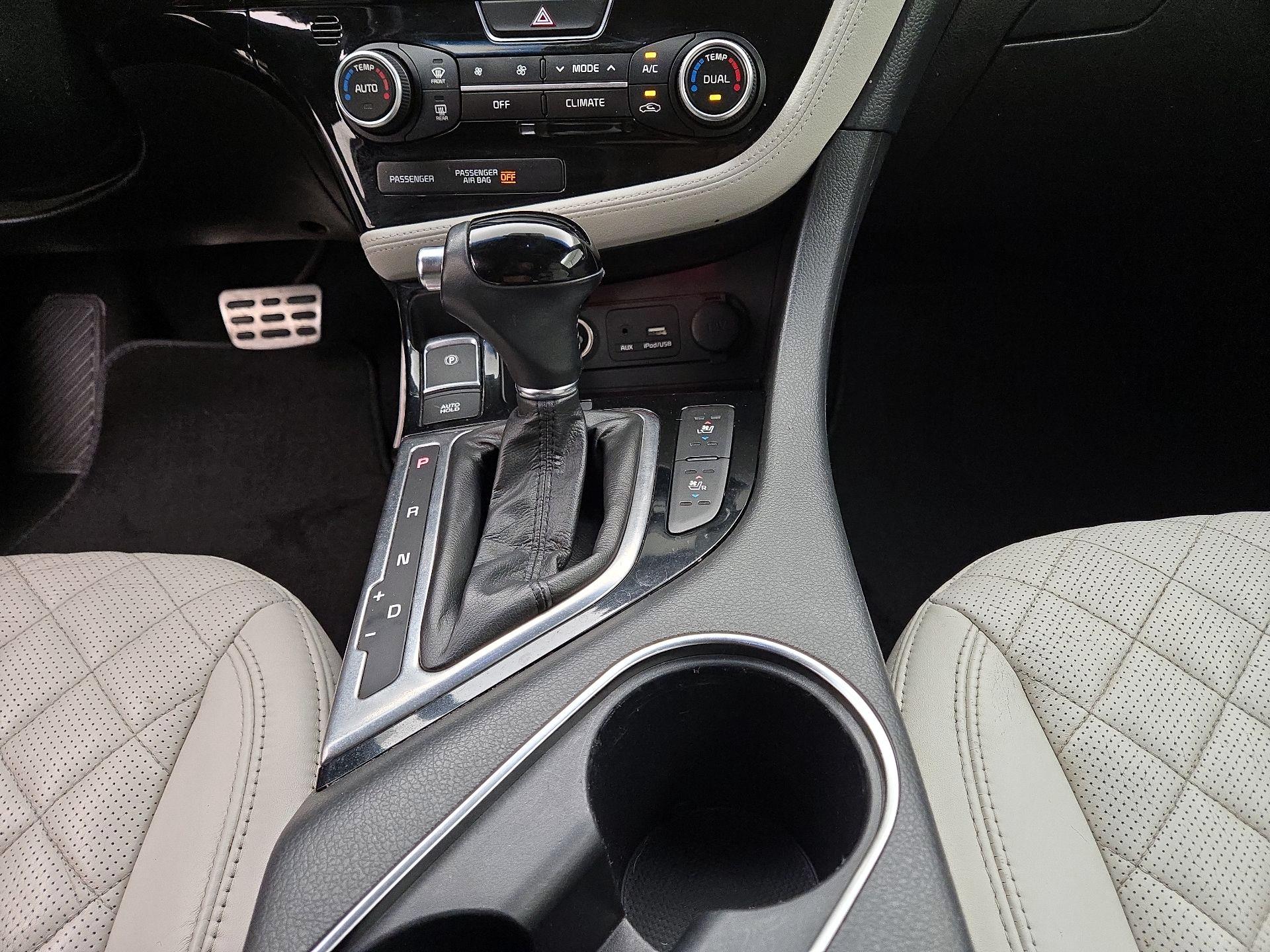Thumbnail: 2015 Kia Optima - 18