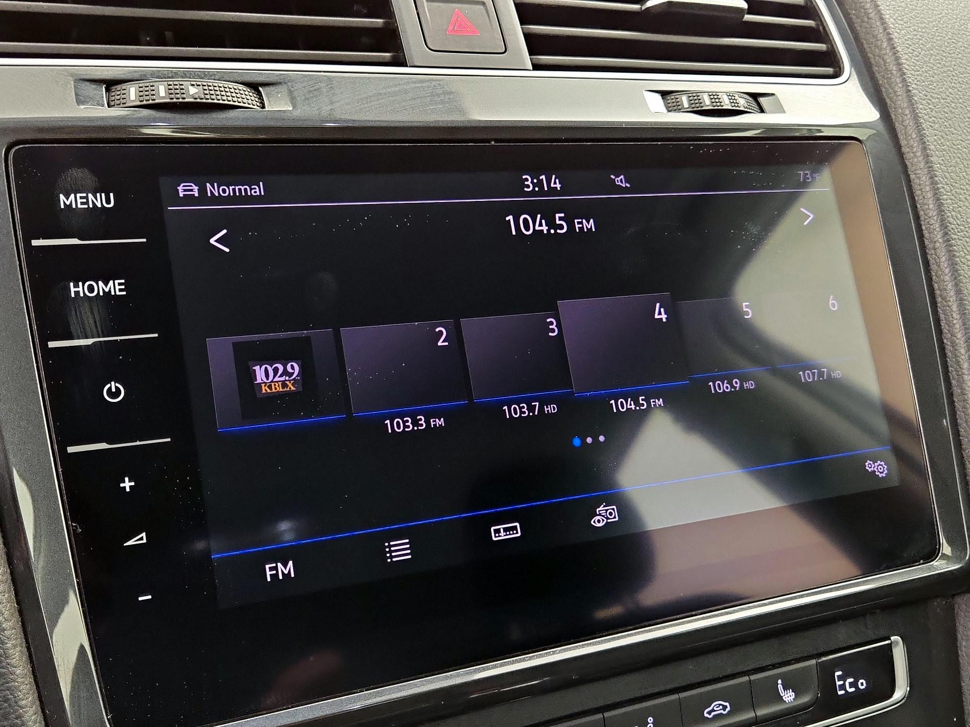 Thumbnail: 2019 Volkswagen e-Golf - 14