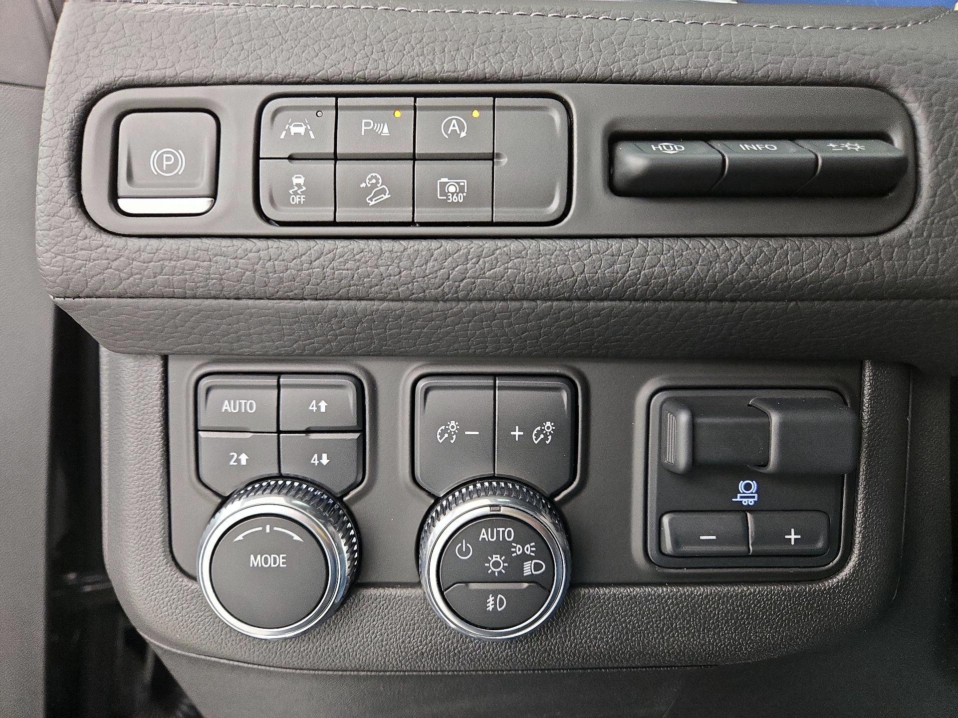 Thumbnail: 2024 GMC Yukon XL - 11