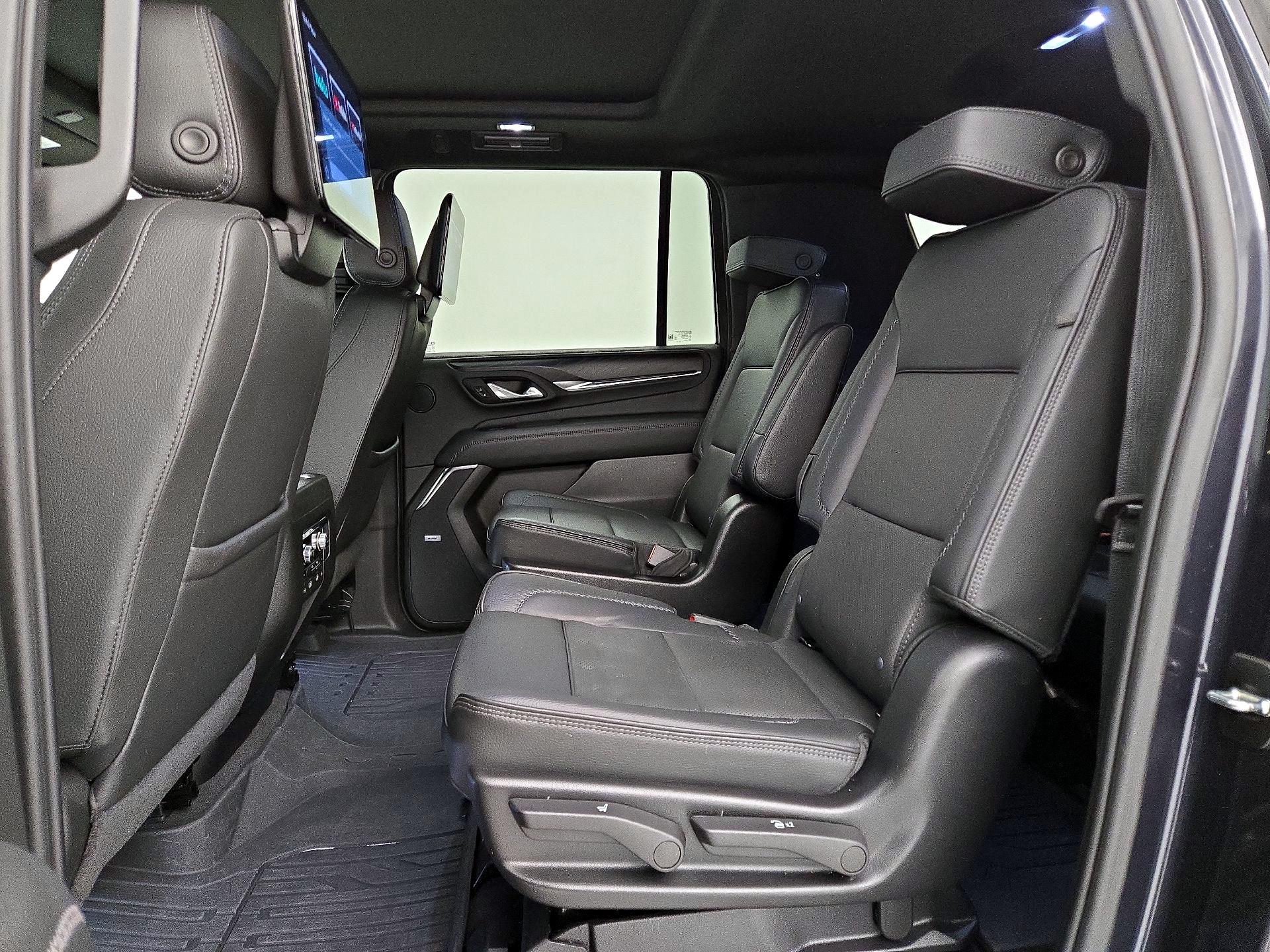 Thumbnail: 2024 GMC Yukon XL - 18