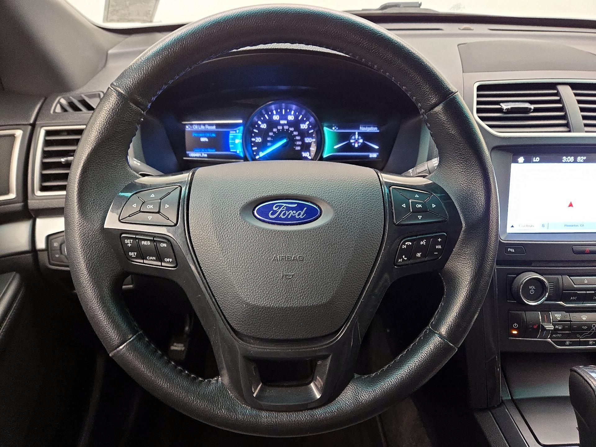 Thumbnail: 2017 Ford Explorer - 10