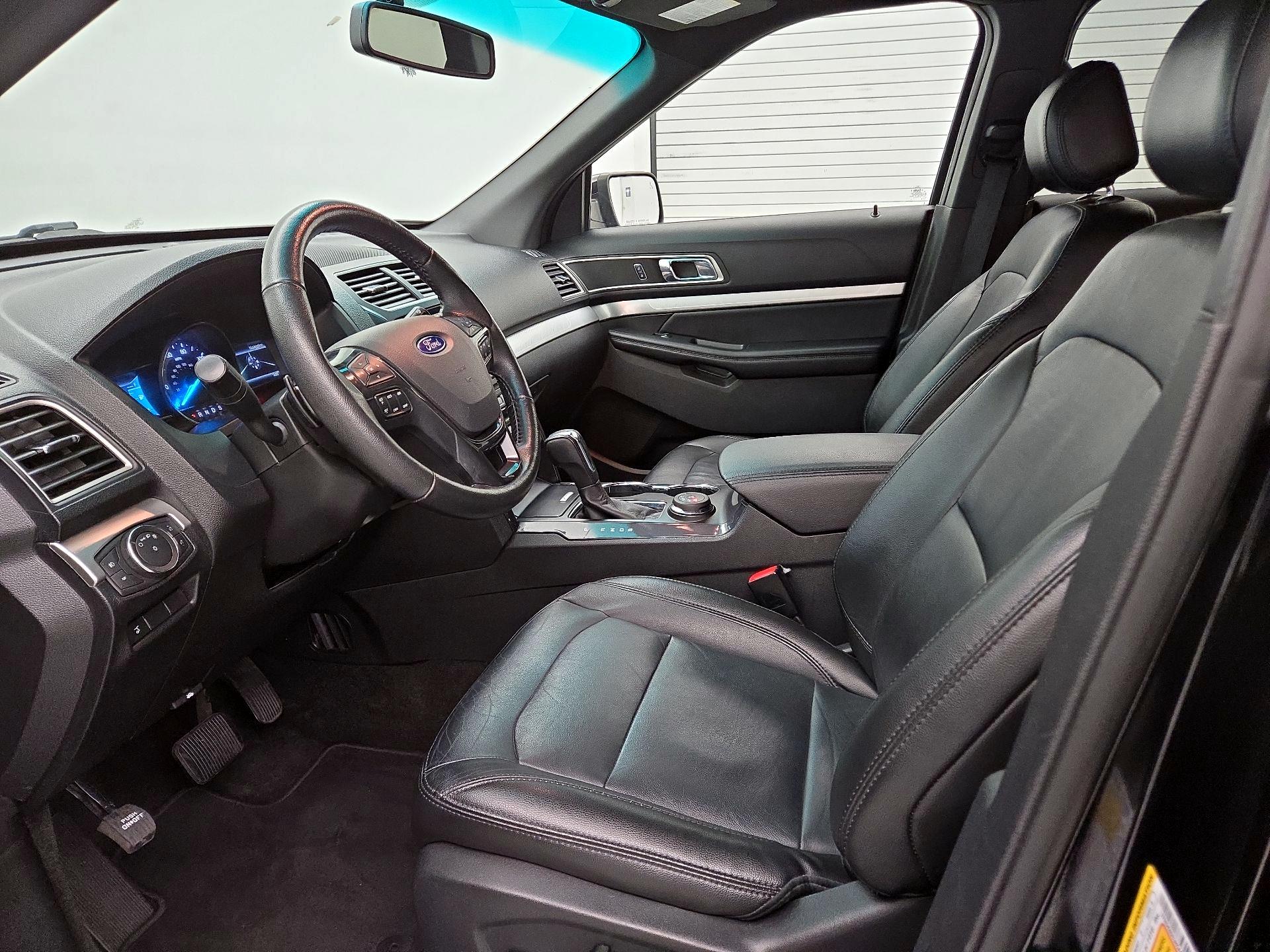 Thumbnail: 2017 Ford Explorer - 11