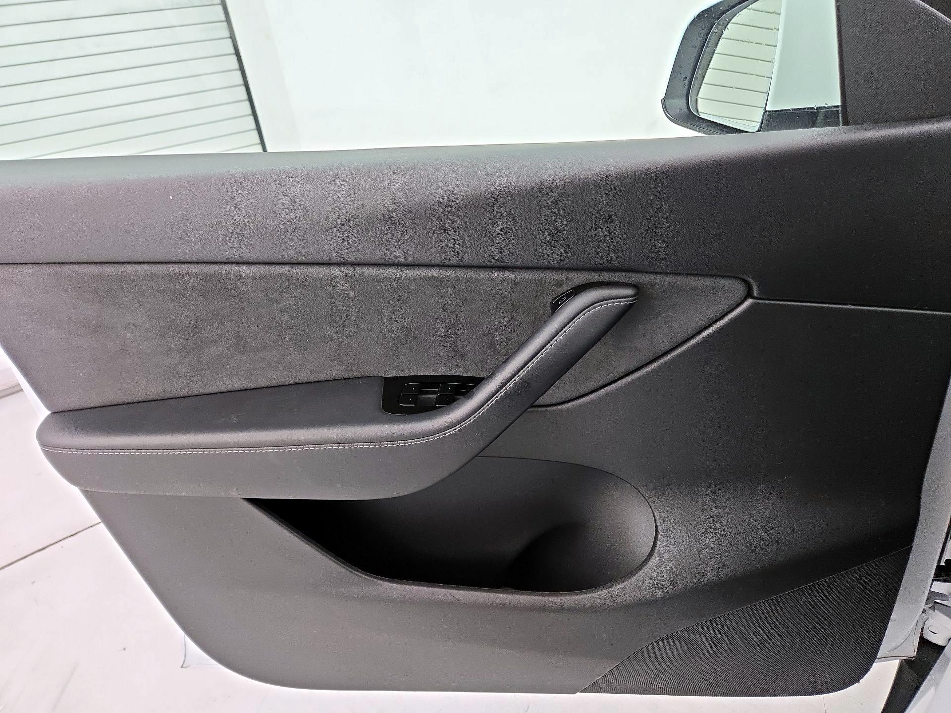 Thumbnail: 2021 Tesla Model Y - 12