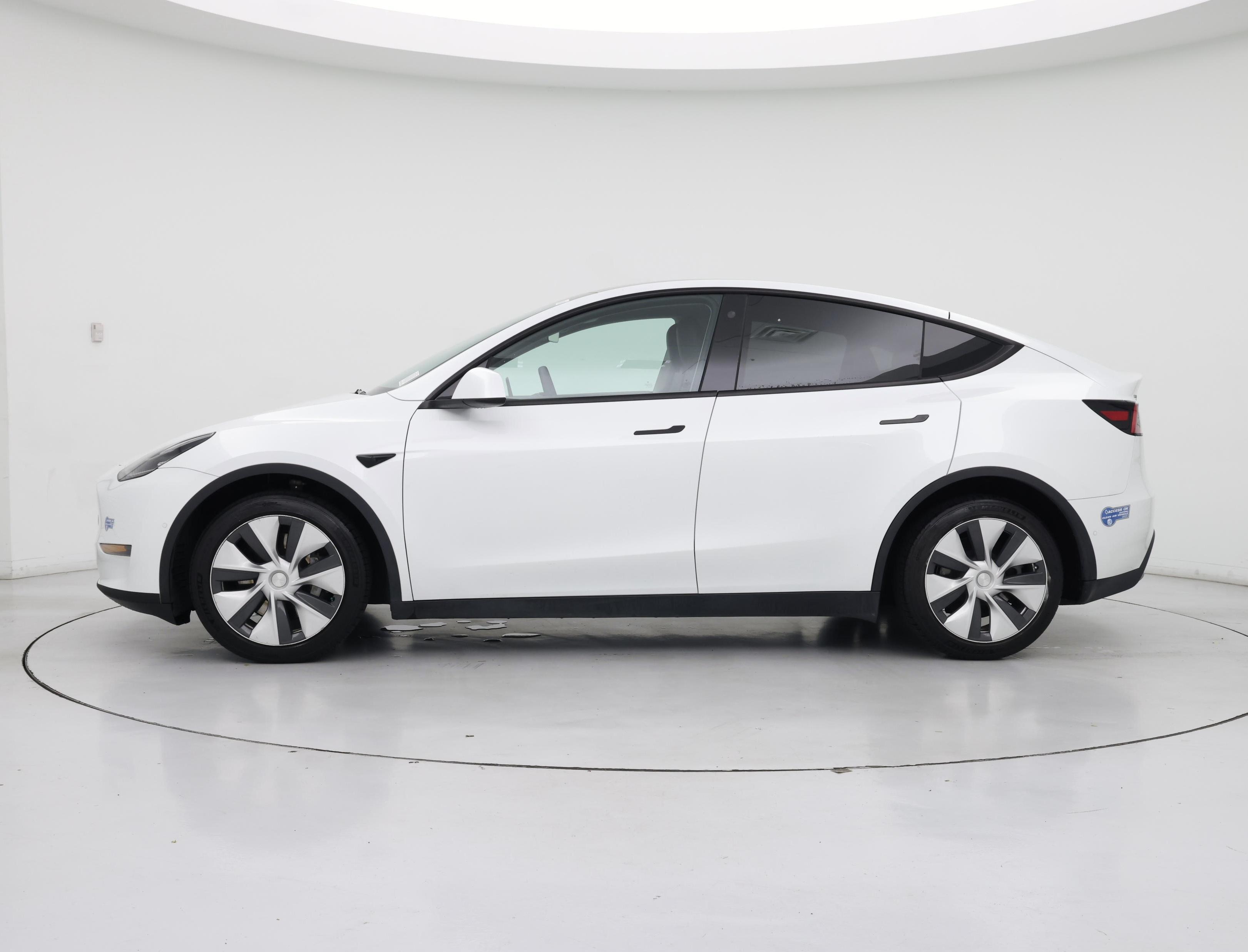 Thumbnail: 2021 Tesla Model Y - 3