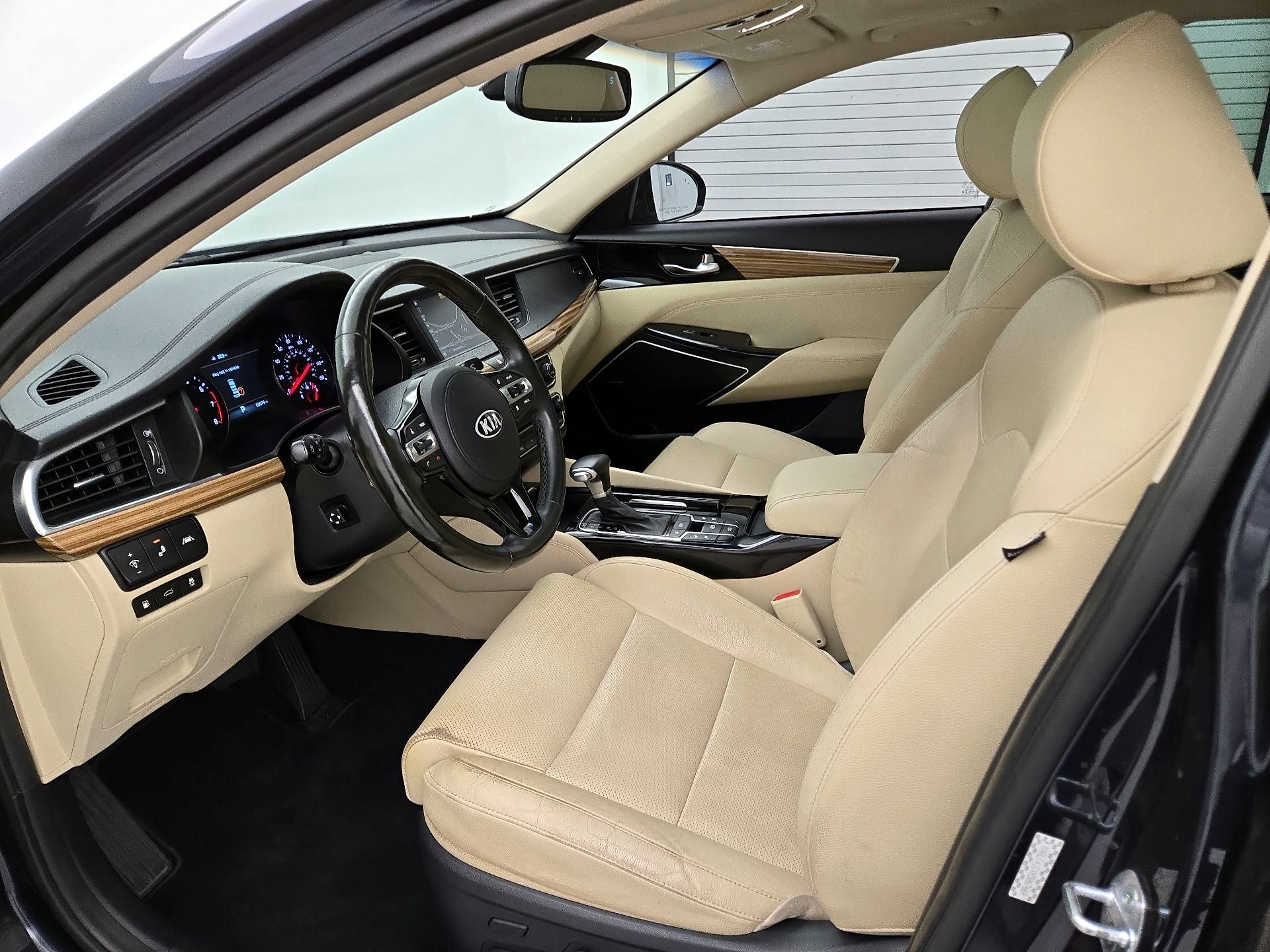Thumbnail: 2017 Kia Cadenza - 11