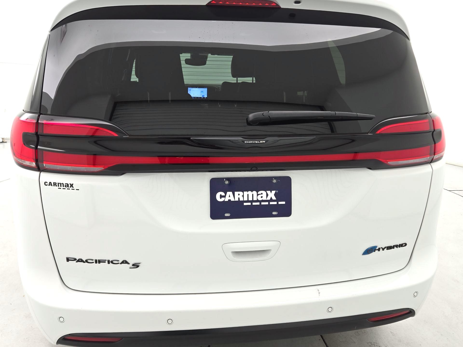 Thumbnail: 2023 Chrysler Pacifica - 6