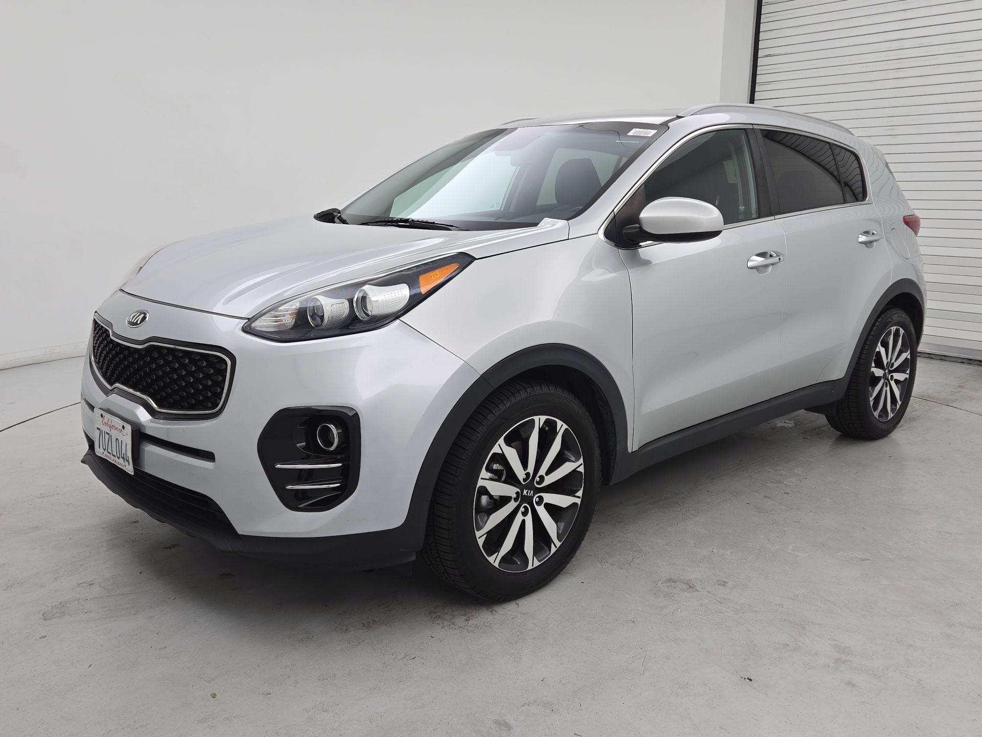 Thumbnail: 2017 Kia Sportage - 3