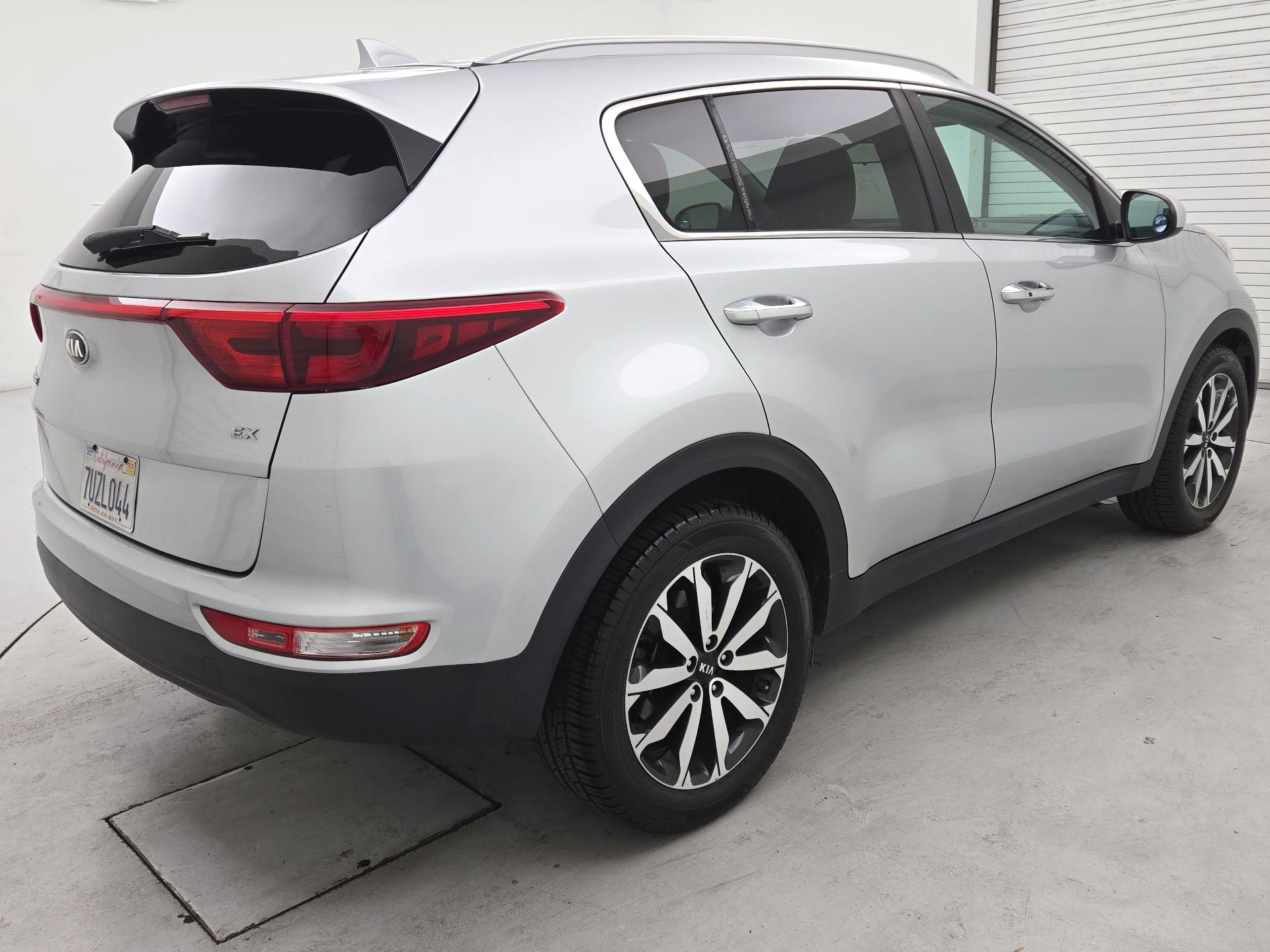 Thumbnail: 2017 Kia Sportage - 5