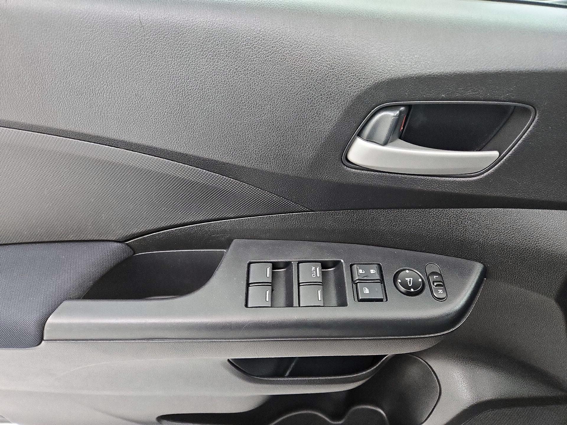 Thumbnail: 2016 Honda CR-V - 10