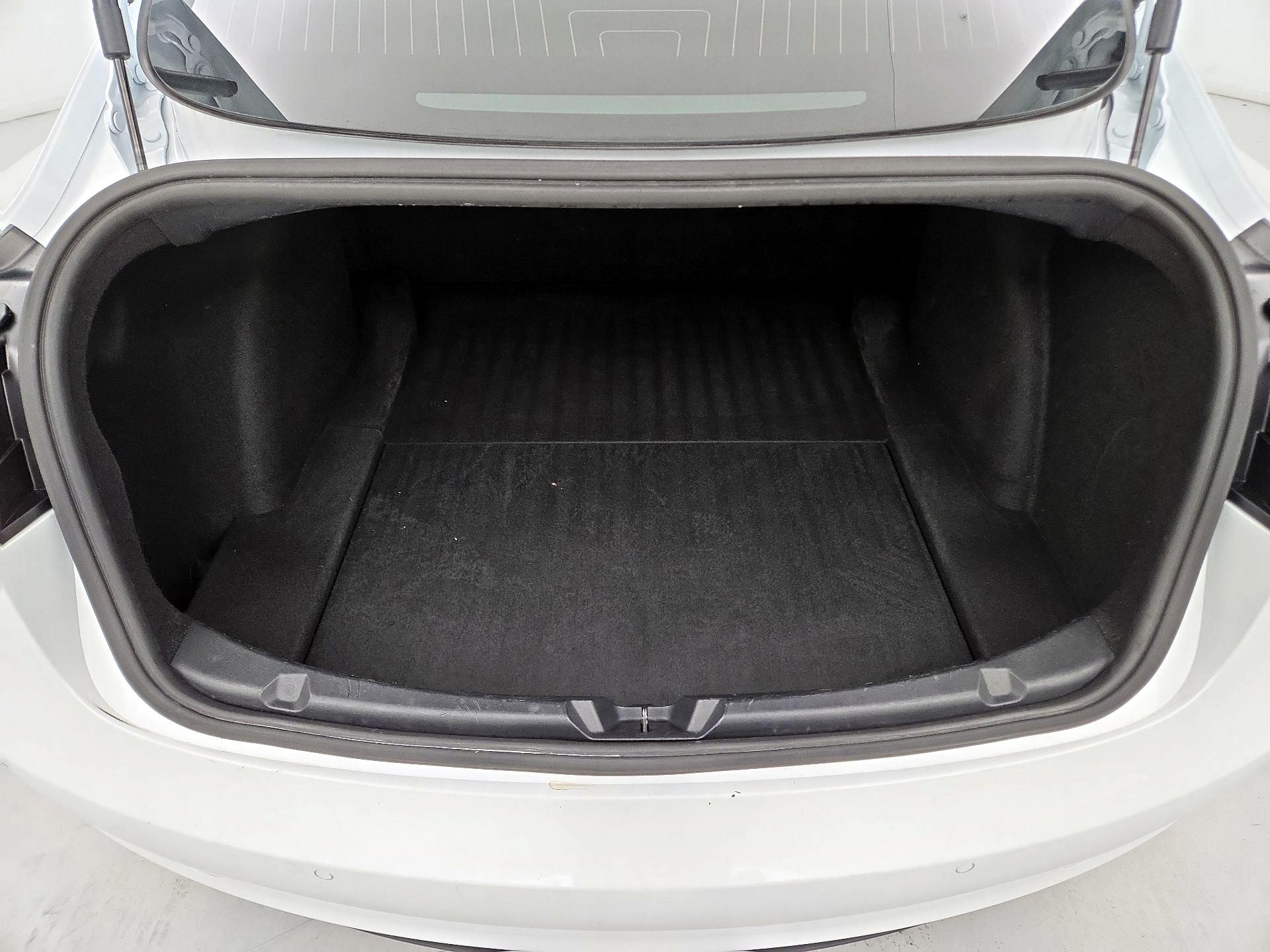 Thumbnail: 2020 Tesla Model 3 - 20