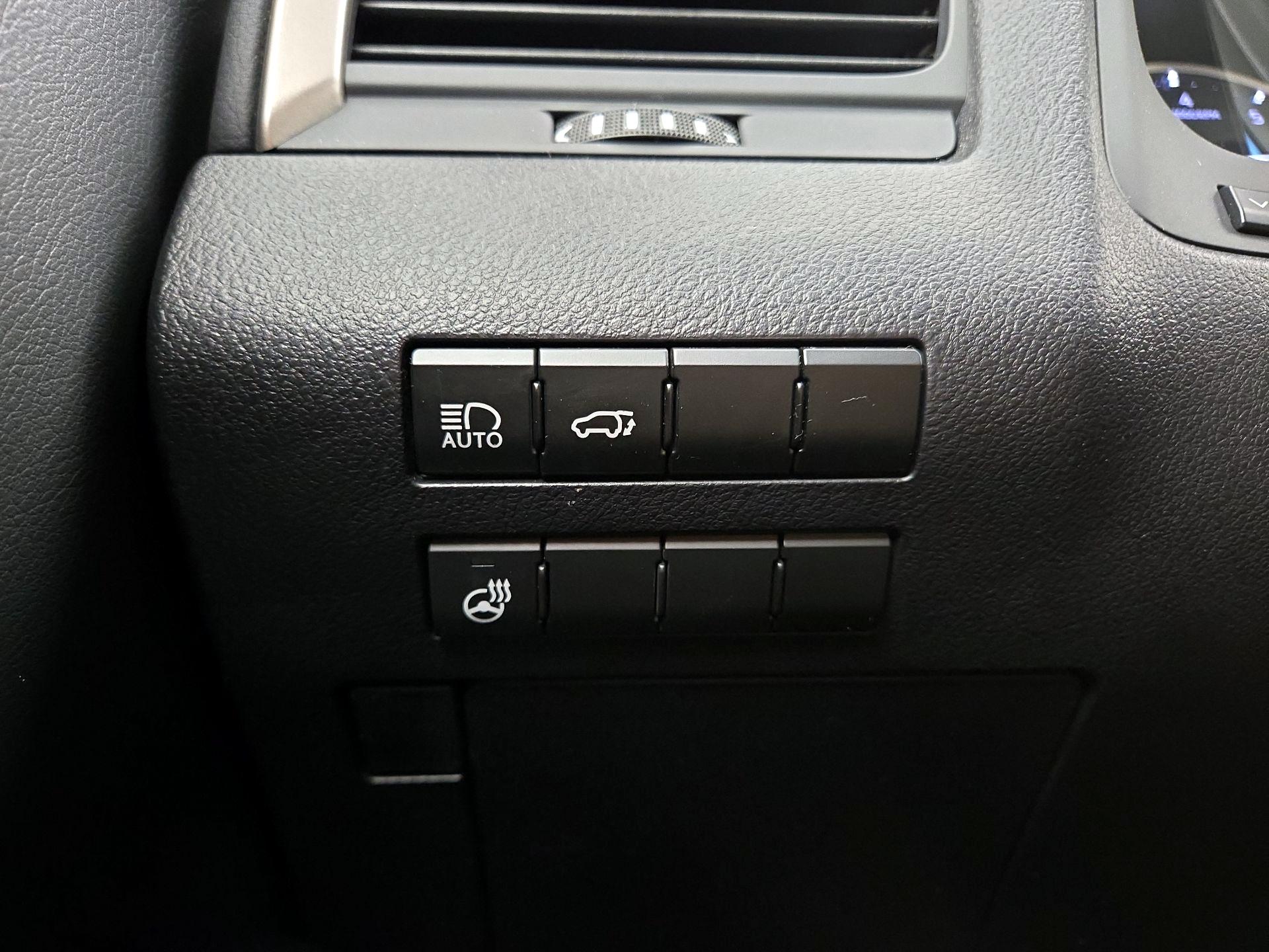Thumbnail: 2019 Lexus RX - 11