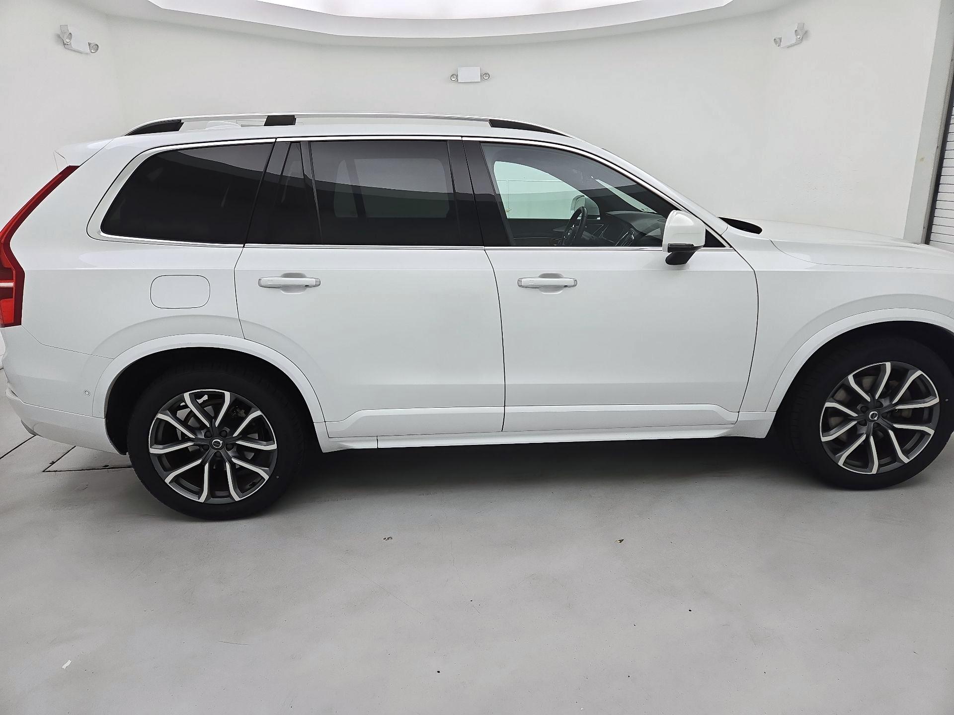 Thumbnail: 2017 Volvo XC90 - 4