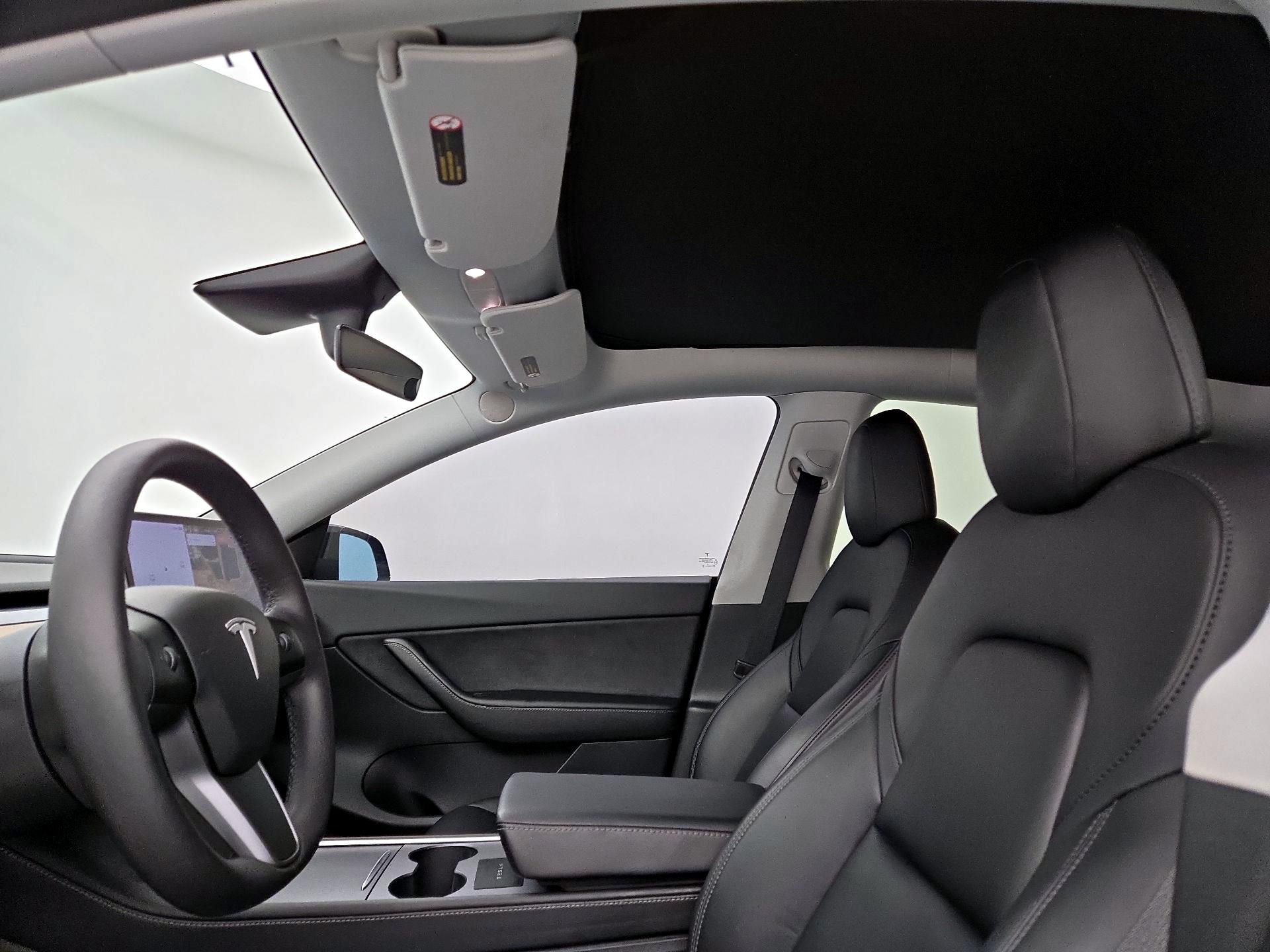 Thumbnail: 2021 Tesla Model Y - 17