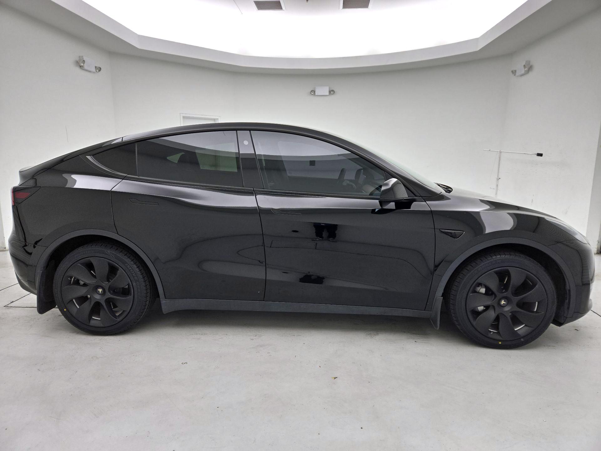 Thumbnail: 2021 Tesla Model Y - 4