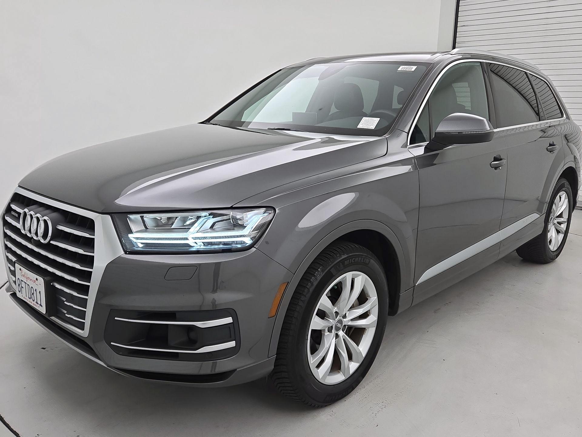 Thumbnail: 2018 Audi Q7 - 3