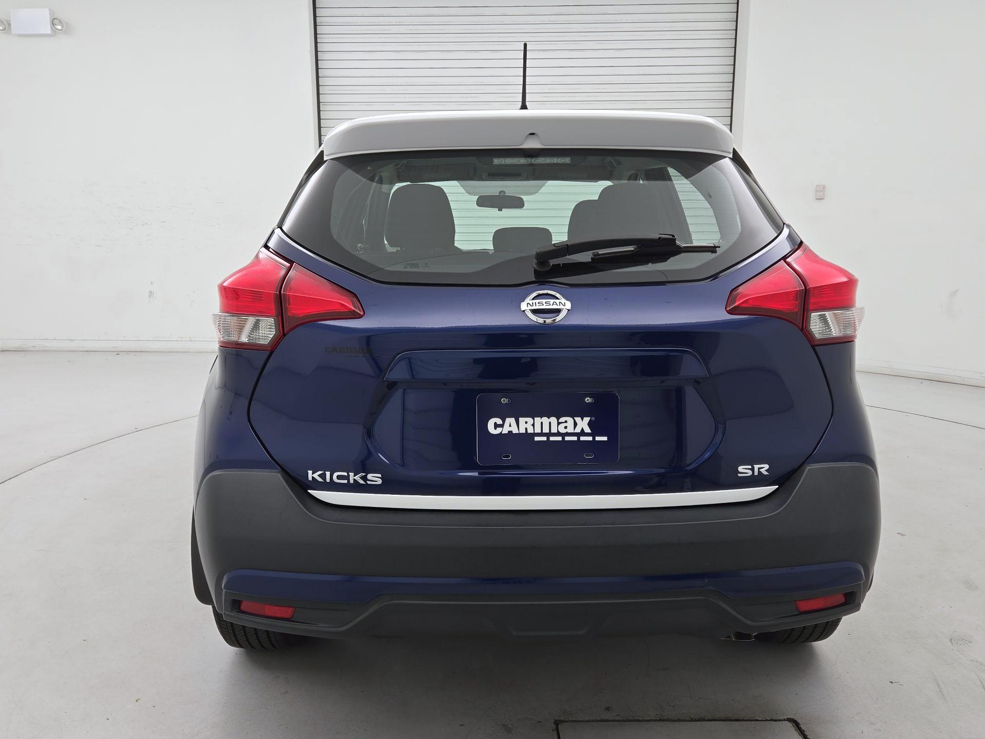 Thumbnail: 2019 Nissan Kicks - 6