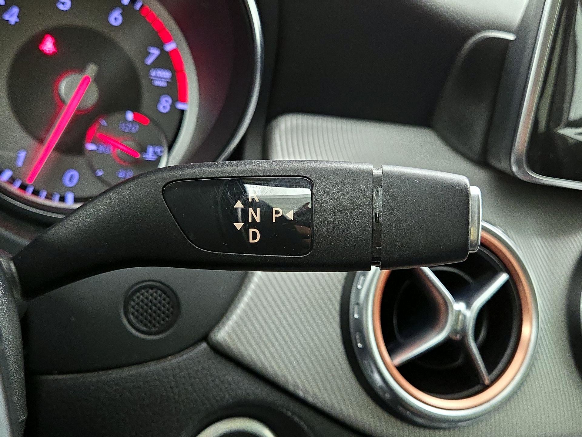 Thumbnail: 2015 Mercedes-Benz GLA - 16