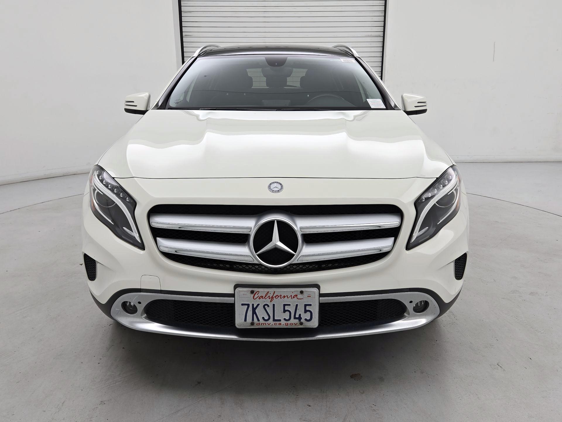 Thumbnail: 2015 Mercedes-Benz GLA - 2