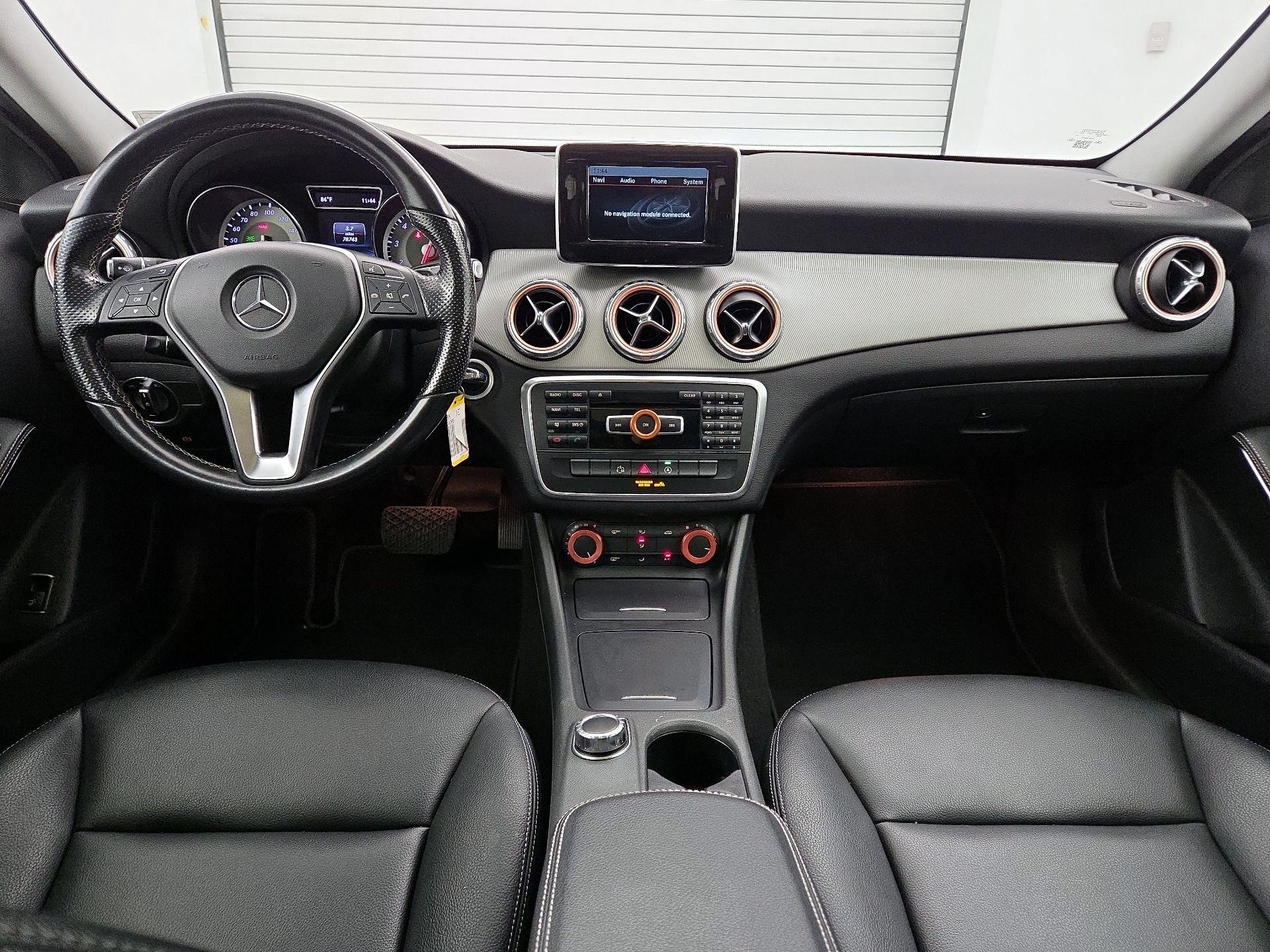 Thumbnail: 2015 Mercedes-Benz GLA - 8