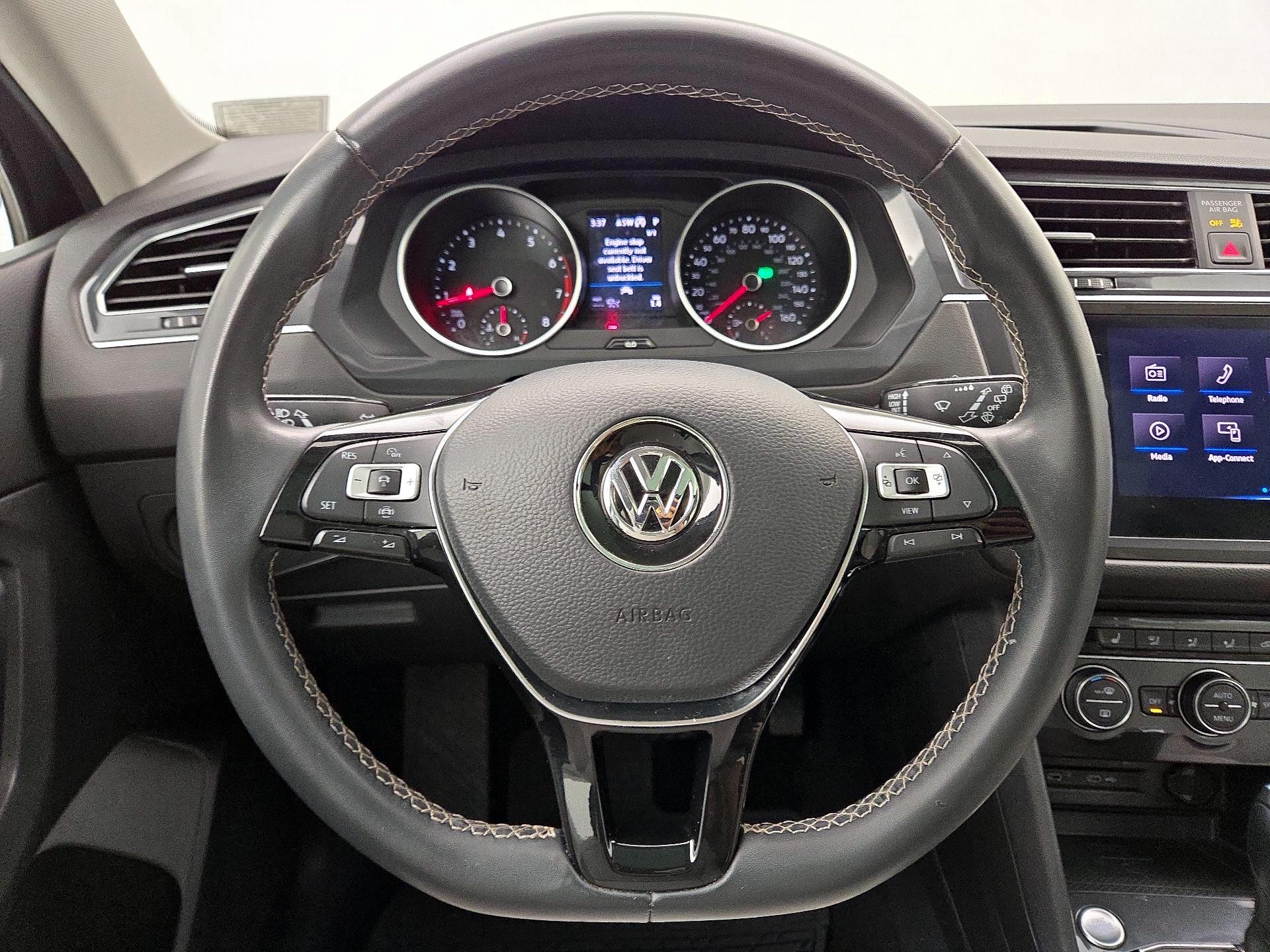 Thumbnail: 2021 Volkswagen Tiguan - 10