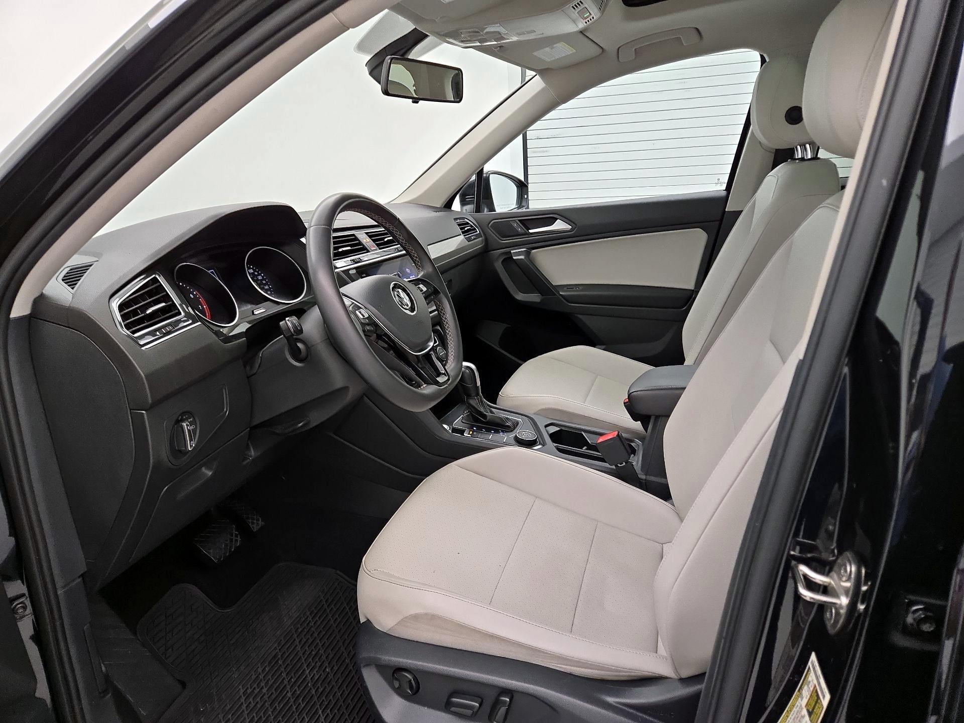 Thumbnail: 2021 Volkswagen Tiguan - 11