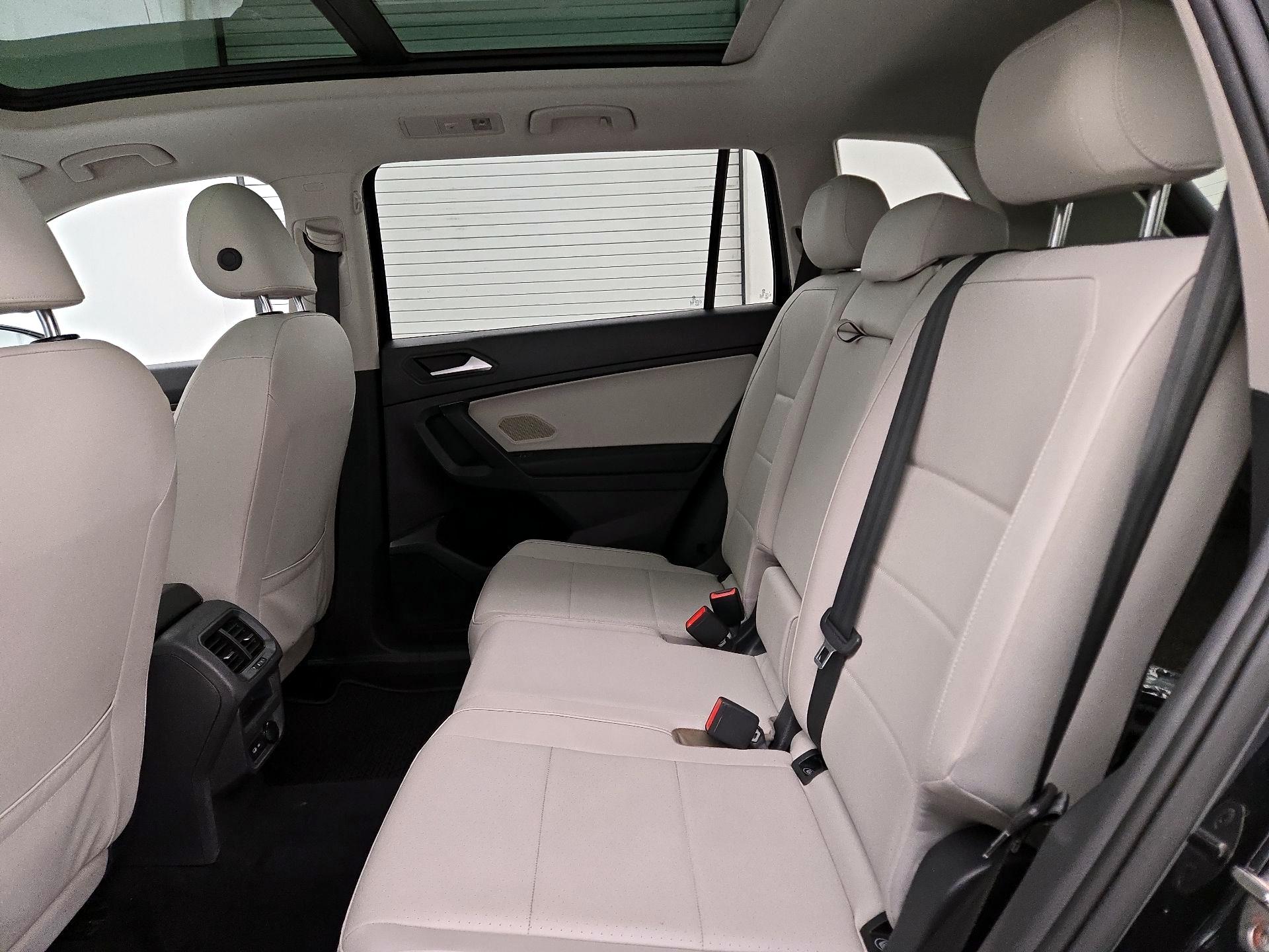 Thumbnail: 2021 Volkswagen Tiguan - 20