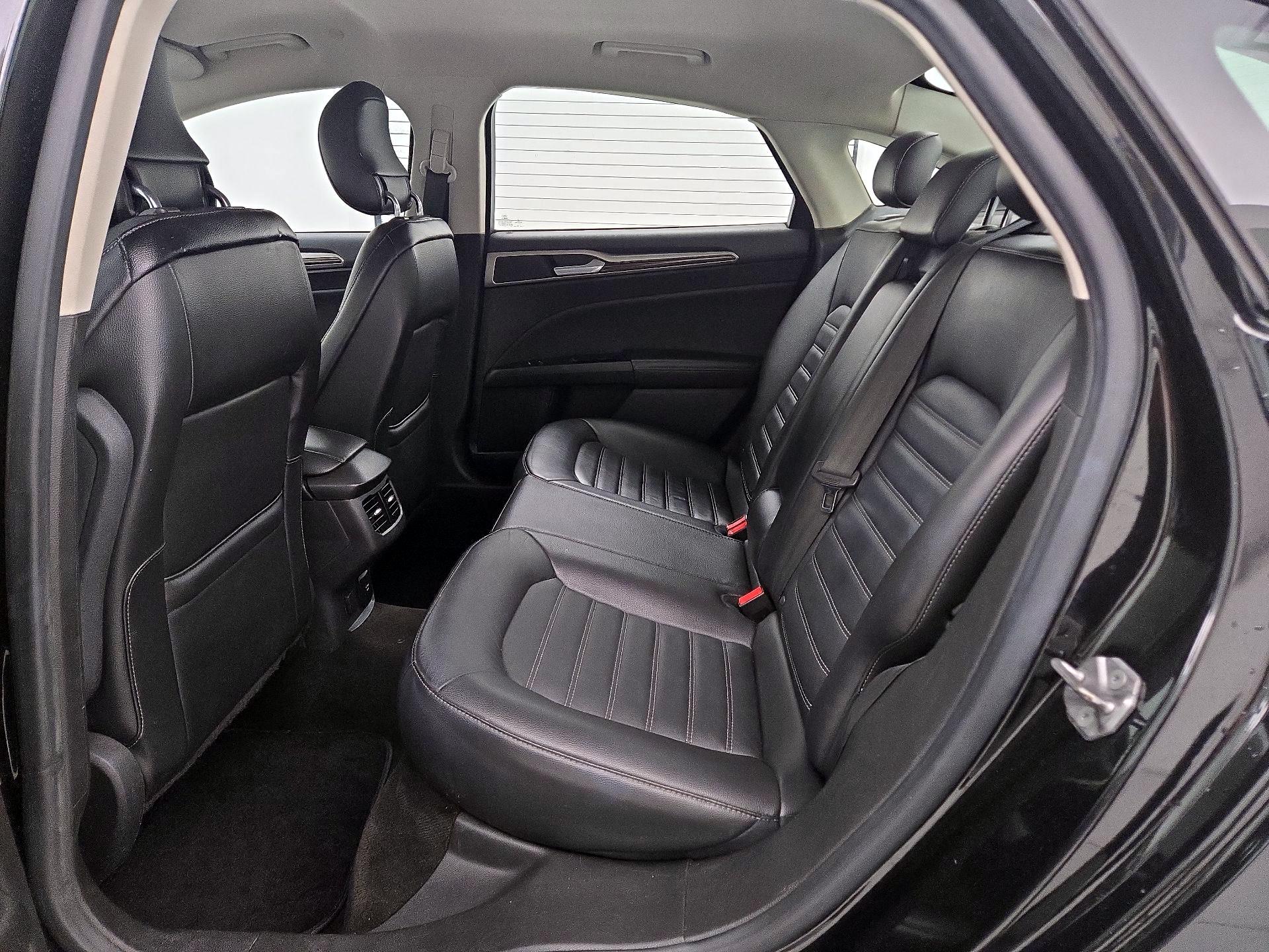 Thumbnail: 2014 Ford Fusion - 20