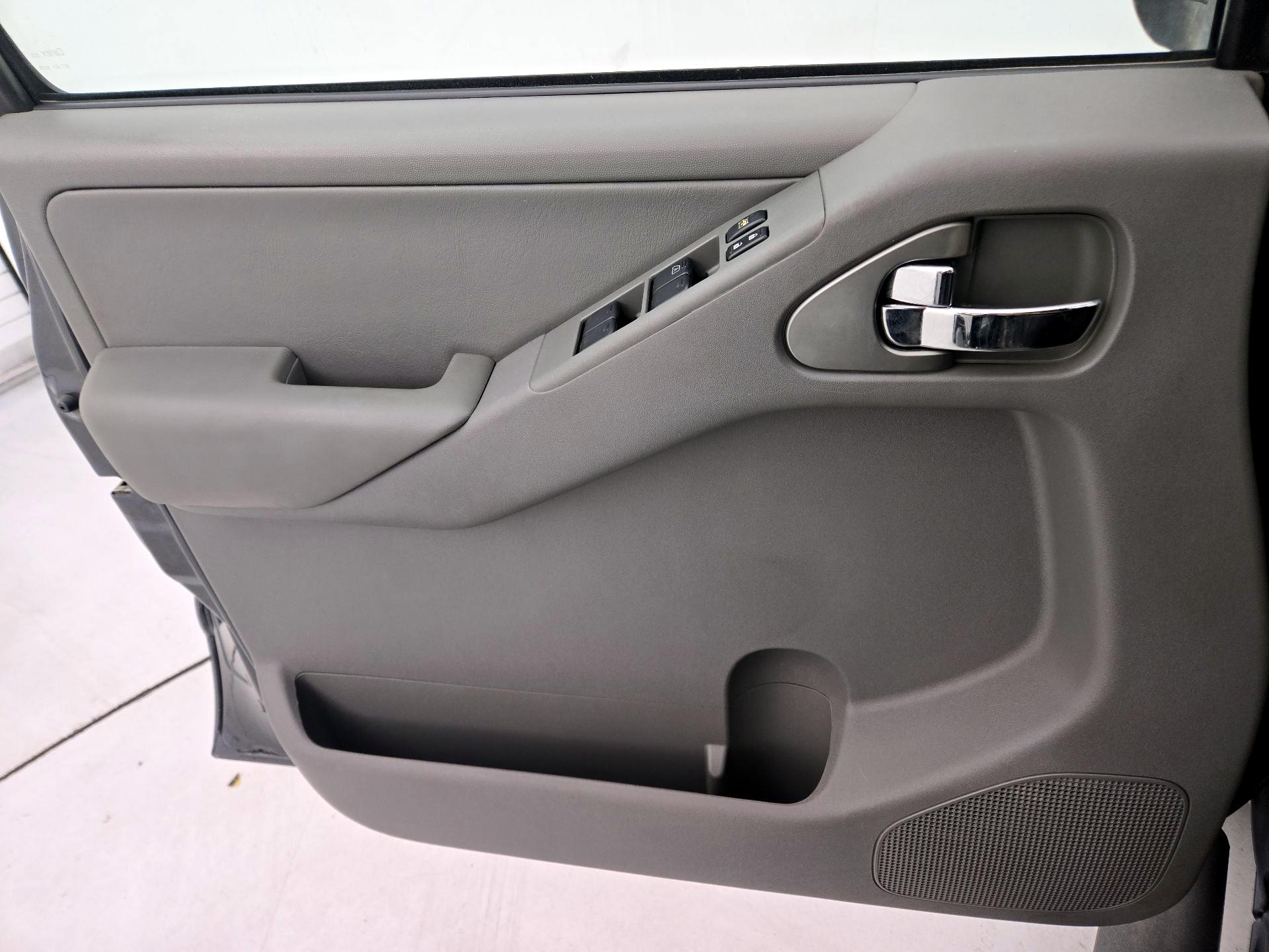 Thumbnail: 2013 Nissan Frontier - 12