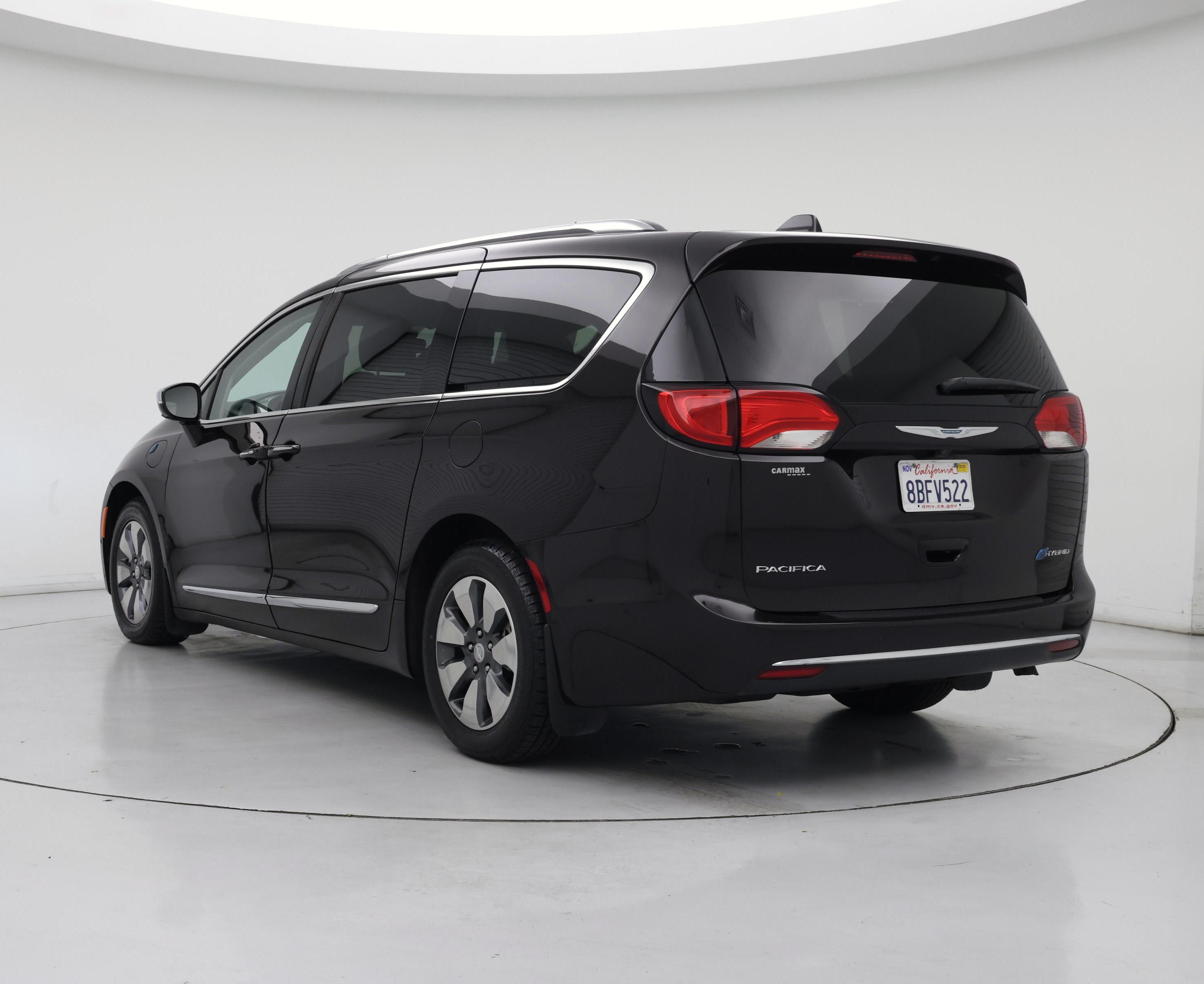Thumbnail: 2018 Chrysler Pacifica - 2
