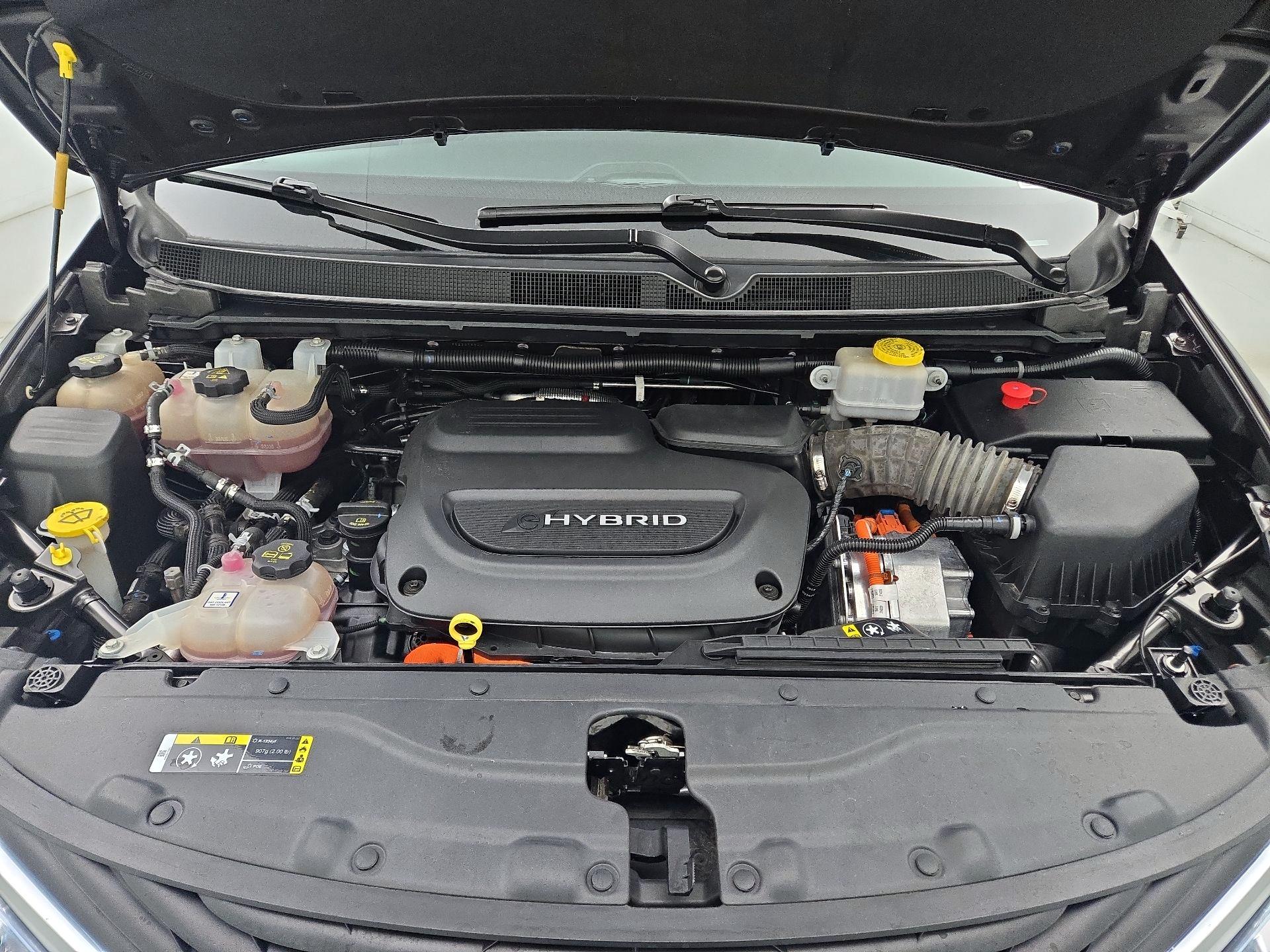 Thumbnail: 2018 Chrysler Pacifica - 20