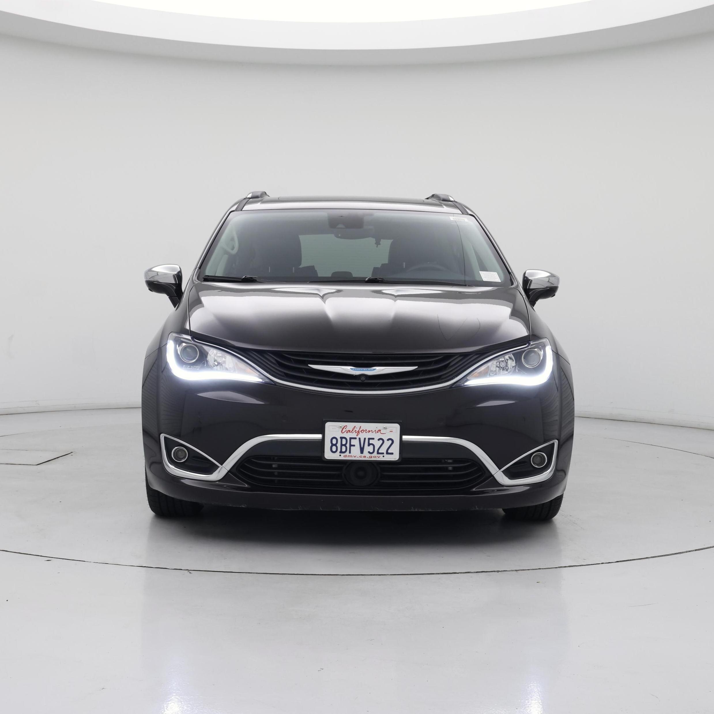 Thumbnail: 2018 Chrysler Pacifica - 5