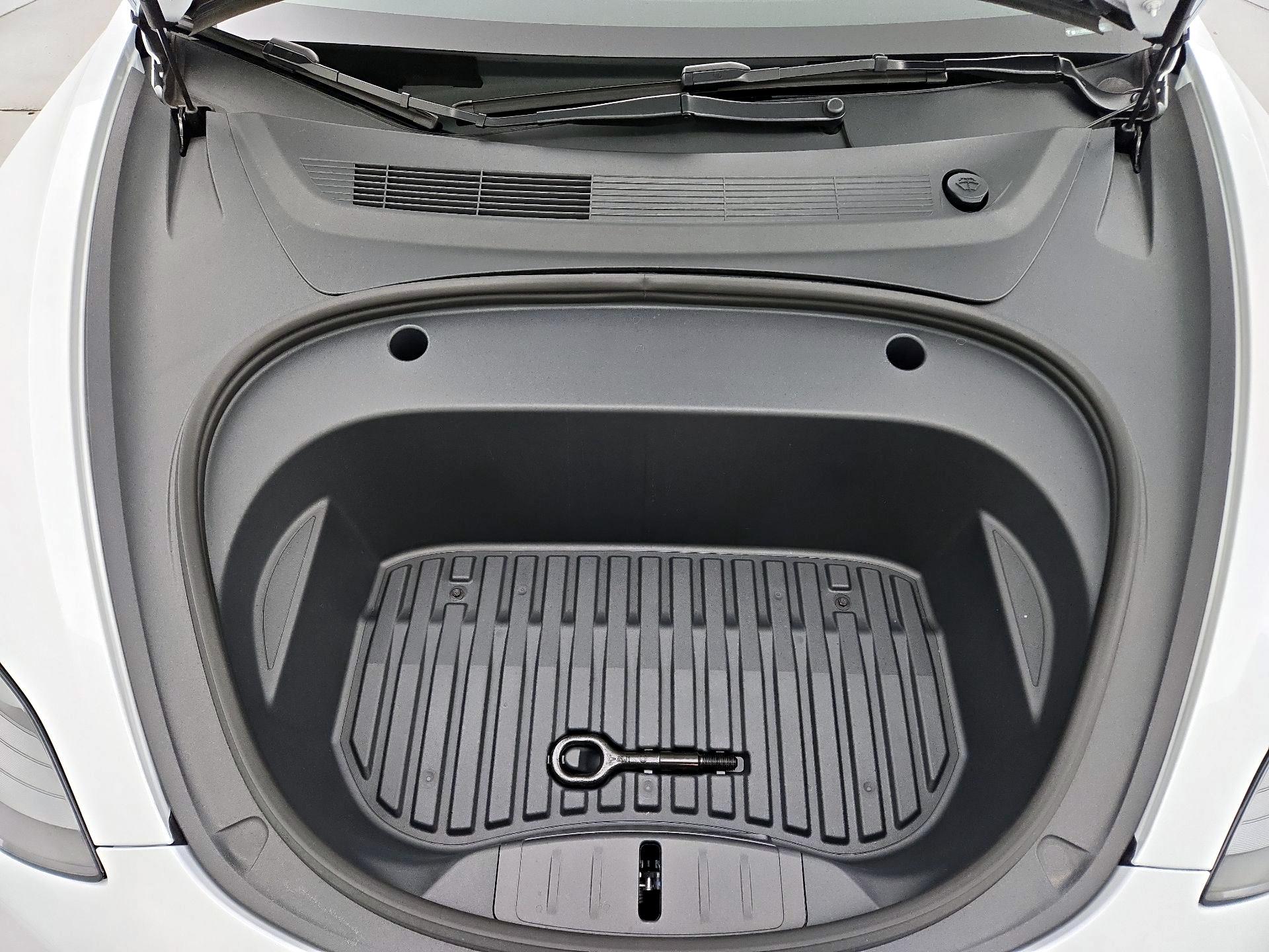 Thumbnail: 2023 Tesla Model 3 - 20
