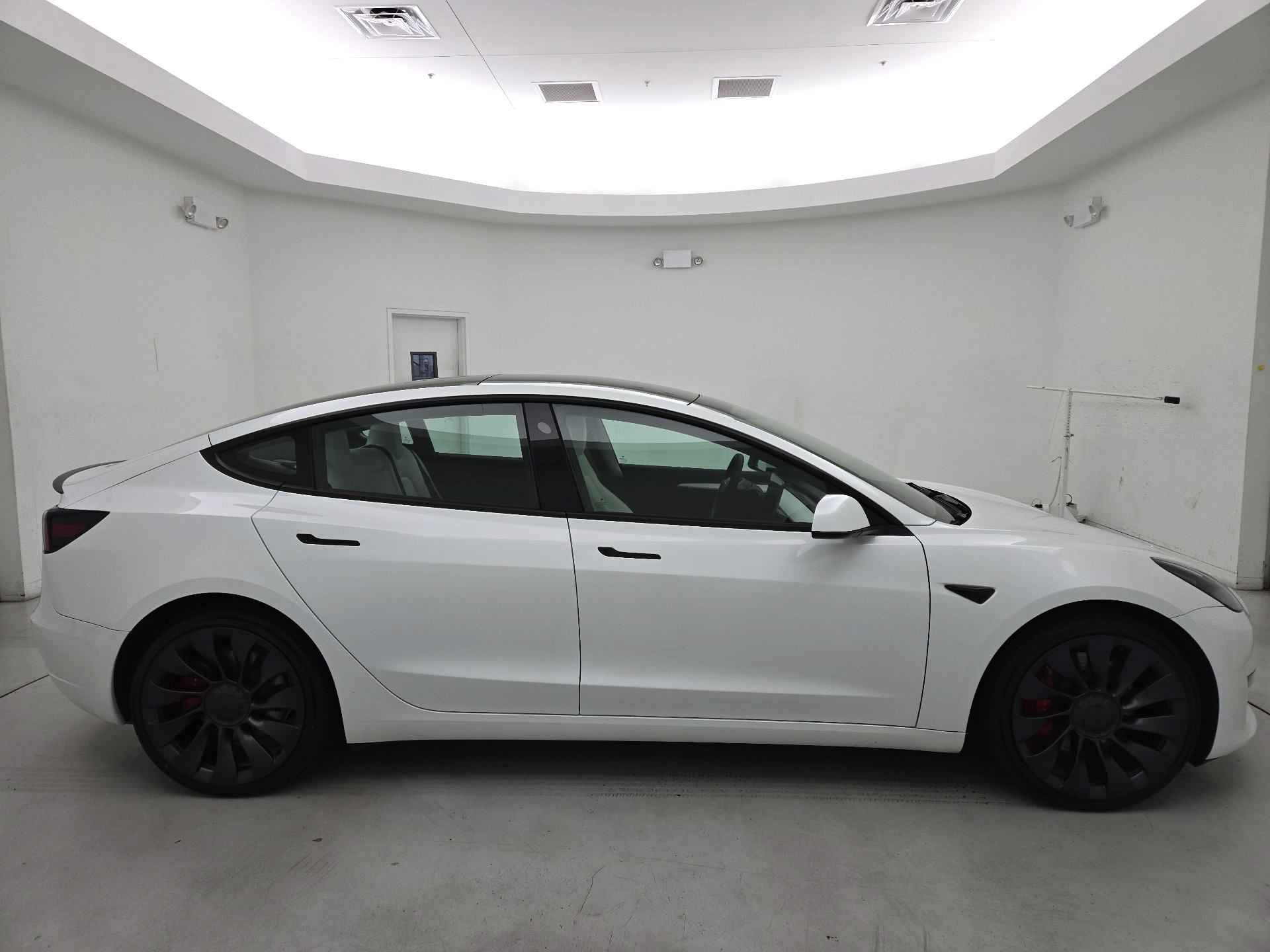 Thumbnail: 2023 Tesla Model 3 - 4