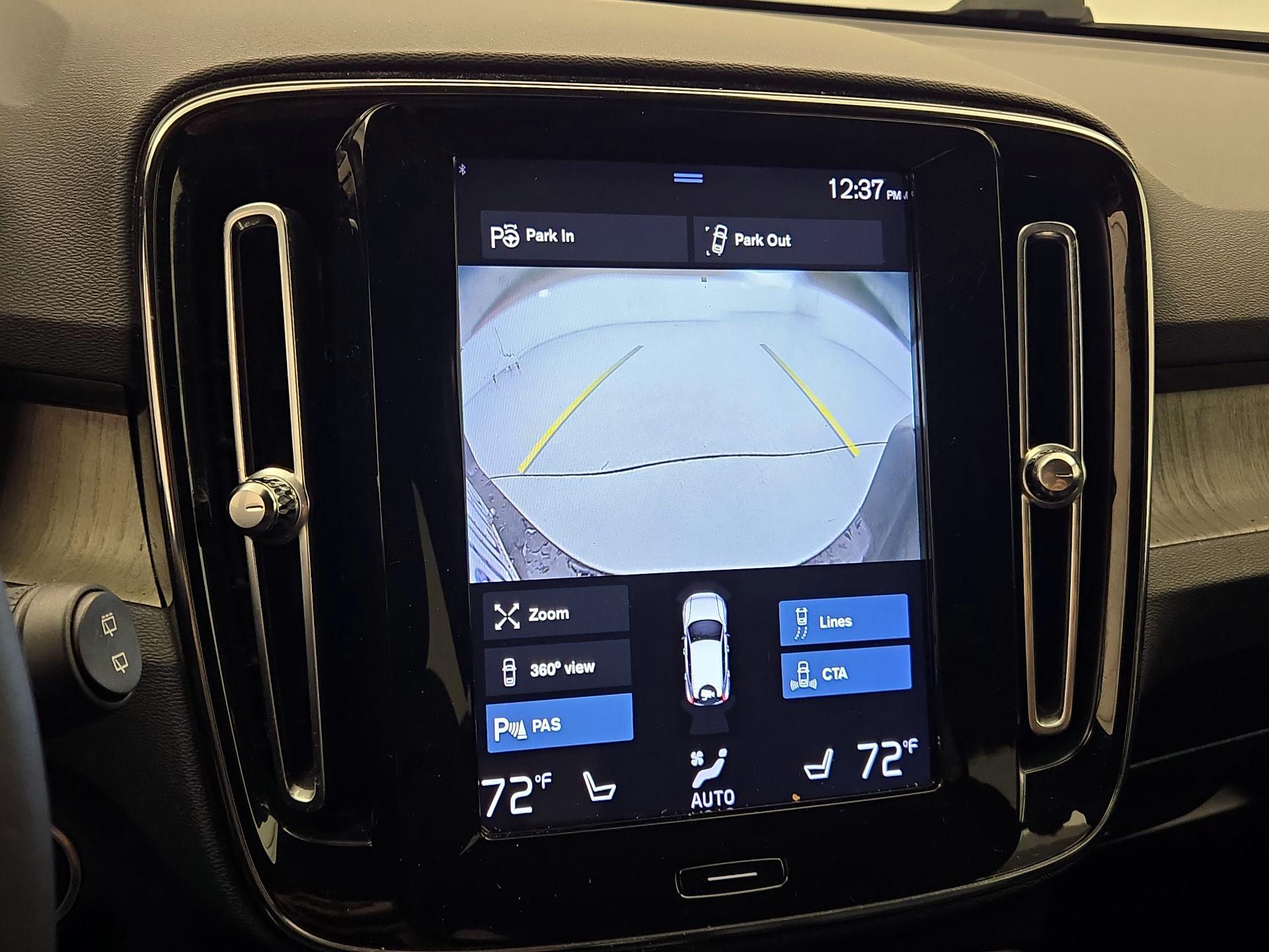 Thumbnail: 2019 Volvo XC40 - 15