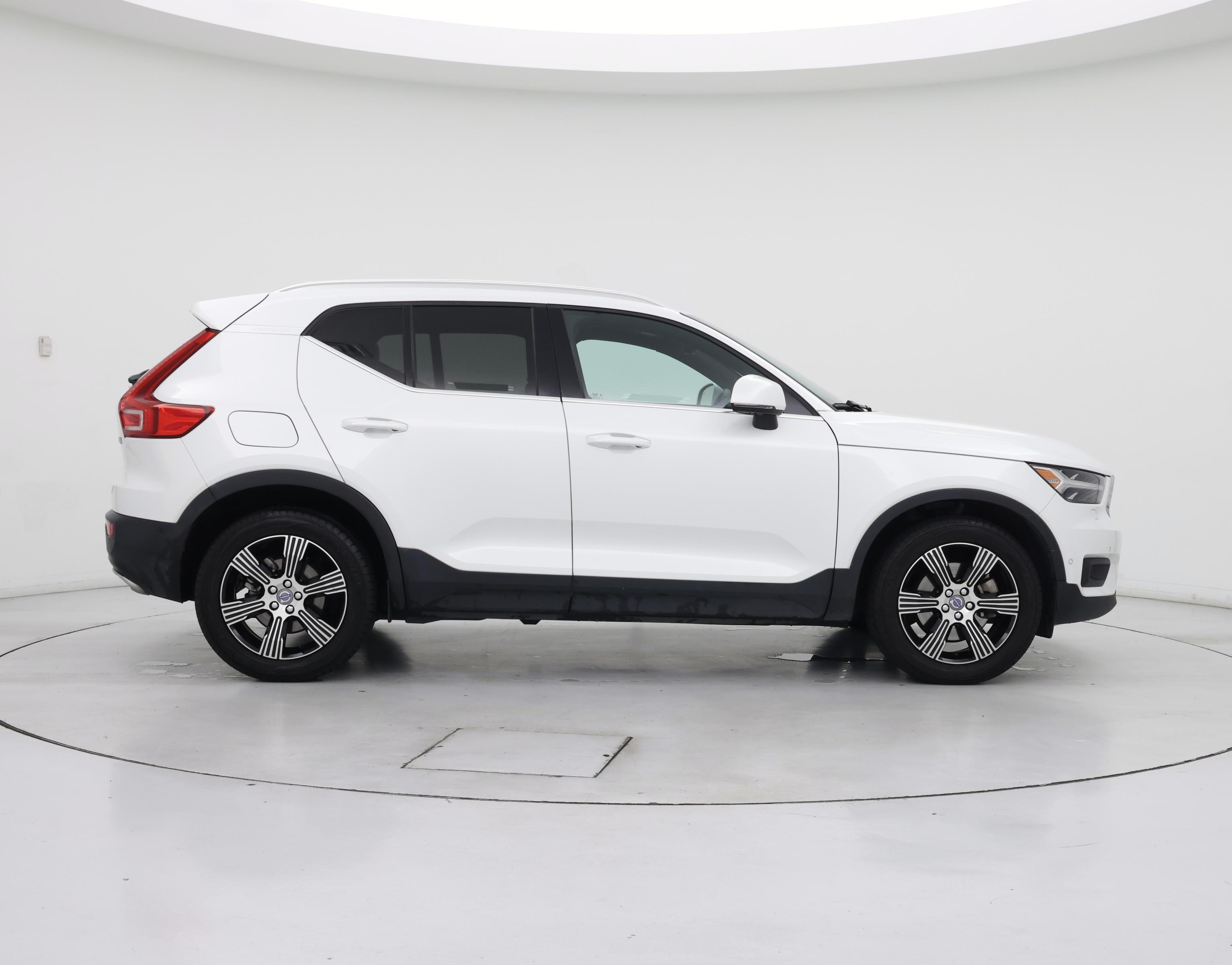 Thumbnail: 2019 Volvo XC40 - 7