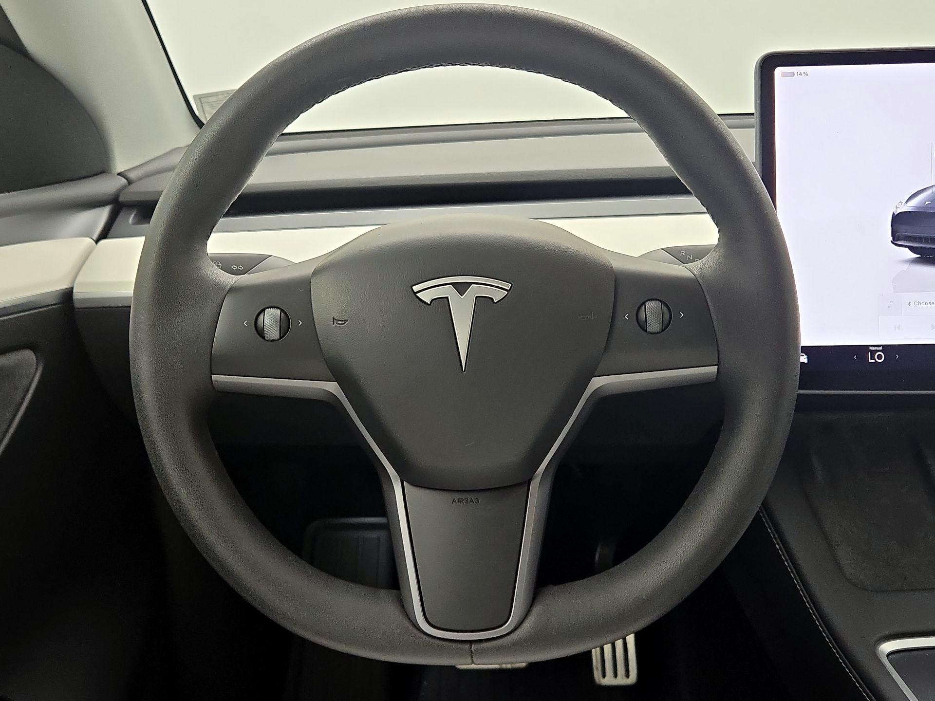 Thumbnail: 2023 Tesla Model Y - 10