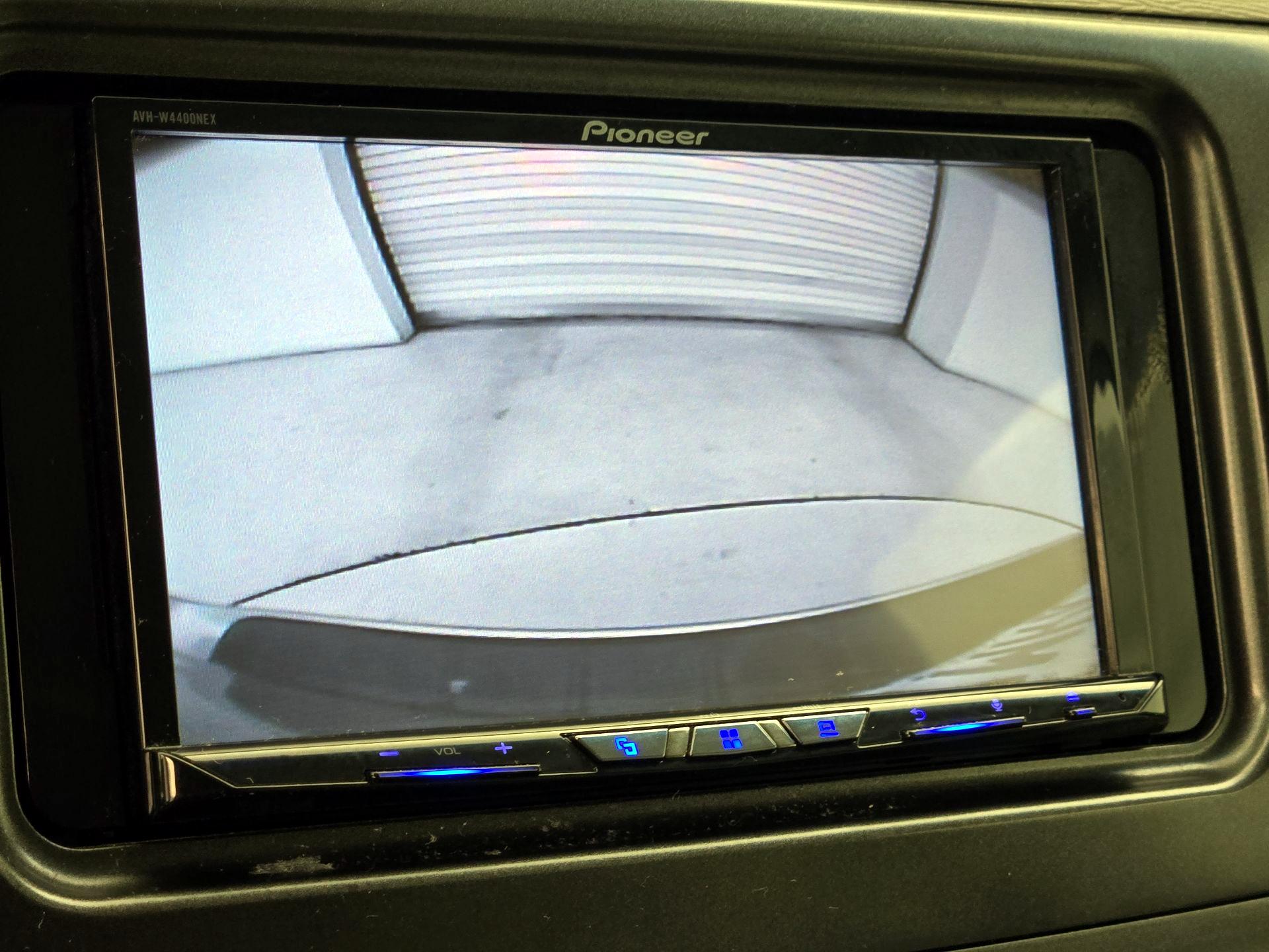 Thumbnail: 2013 Toyota Sienna - 12