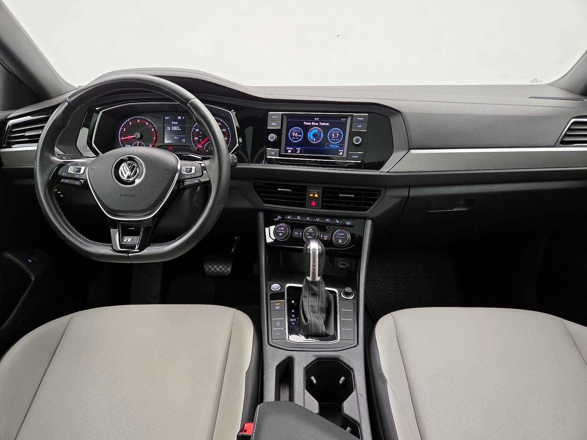 Thumbnail: 2019 Volkswagen Jetta - 9